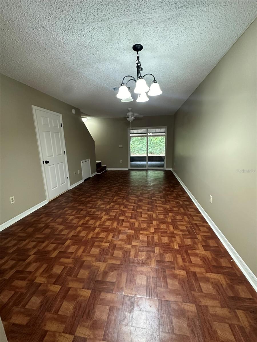 Image 8 of 21 For 2422 4th Terrace