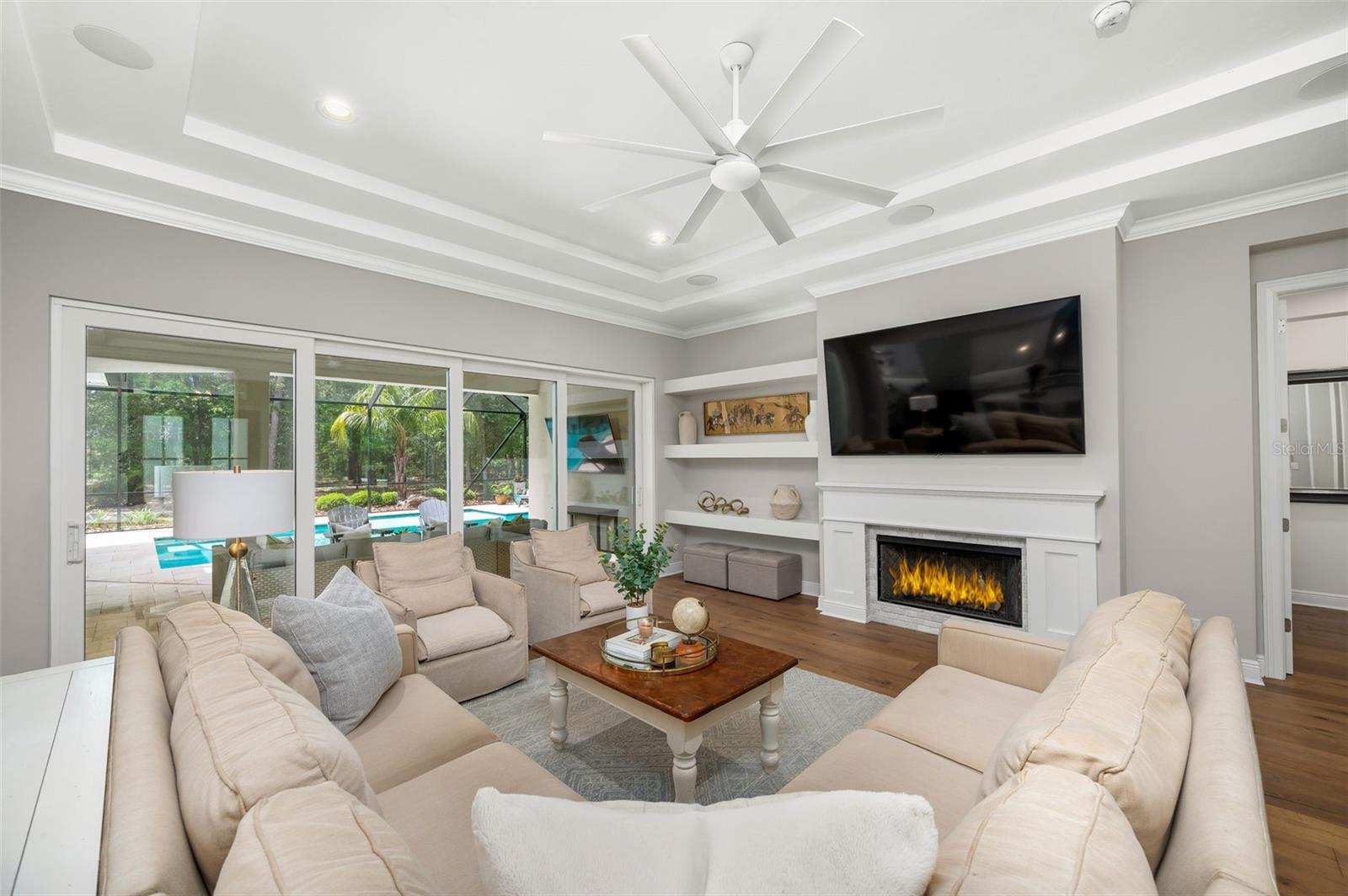 Listing photo id 9 for 3024 111th Way