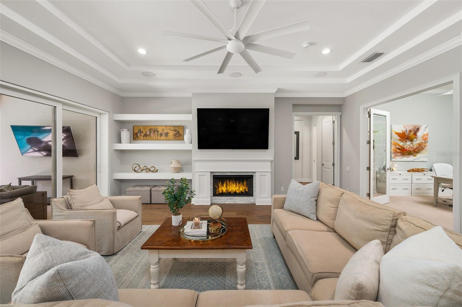 Listing photo id 10 for 3024 111th Way