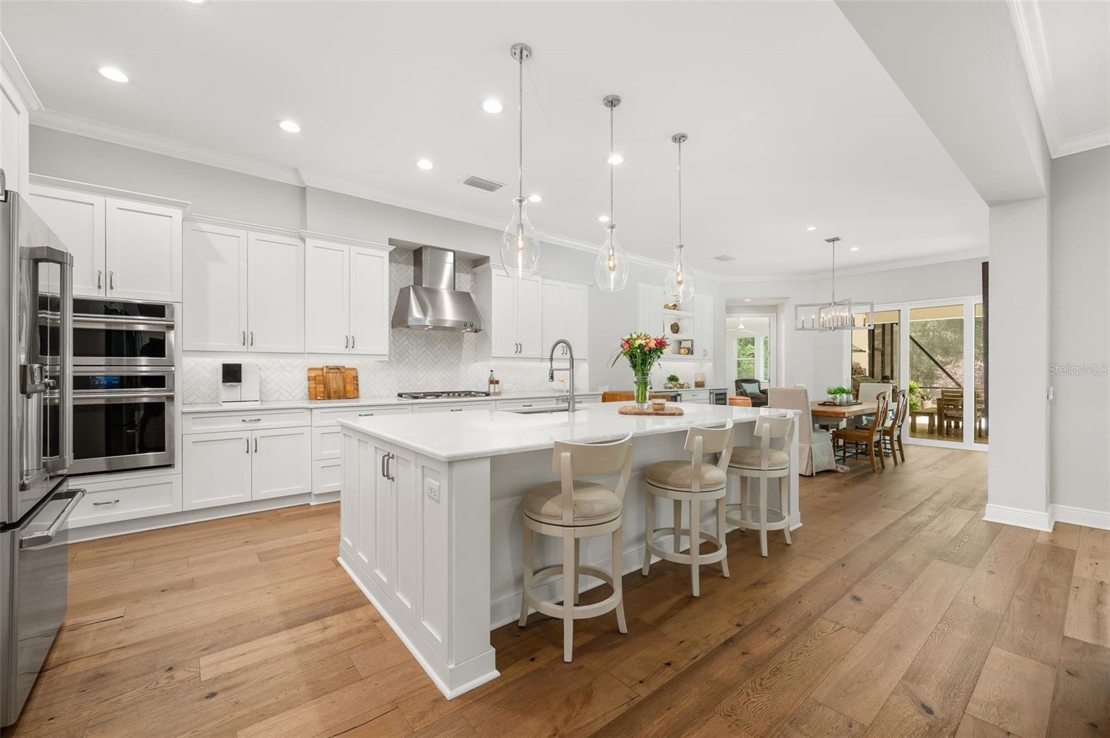 Listing photo id 11 for 3024 111th Way