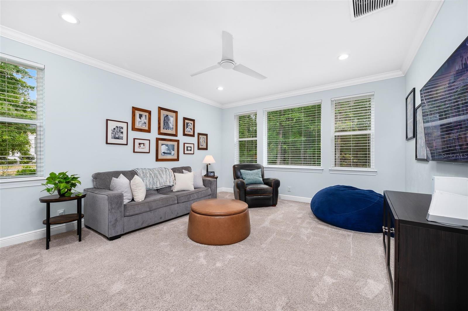 Listing photo id 23 for 3024 111th Way