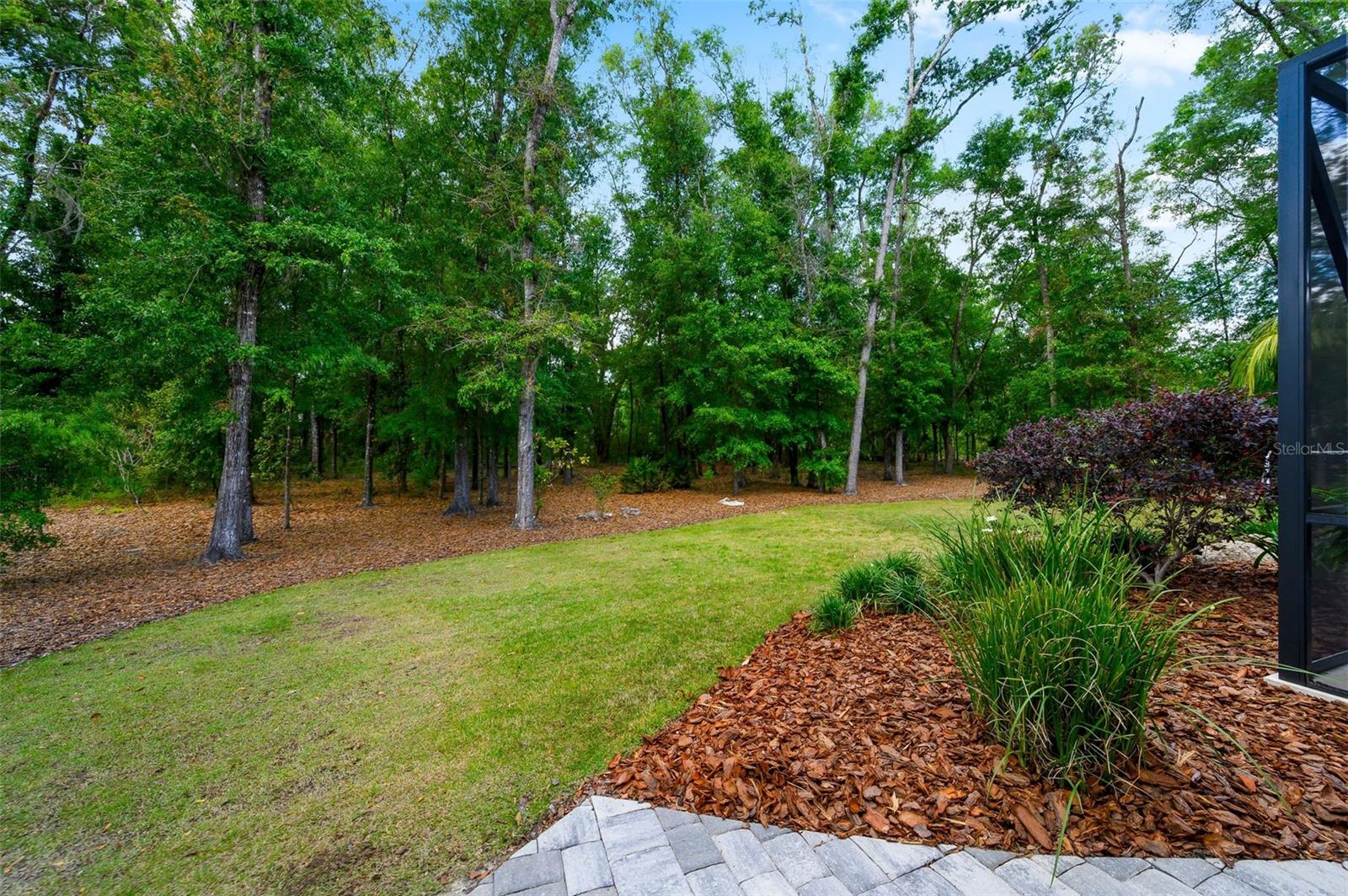 Listing photo id 49 for 3024 111th Way