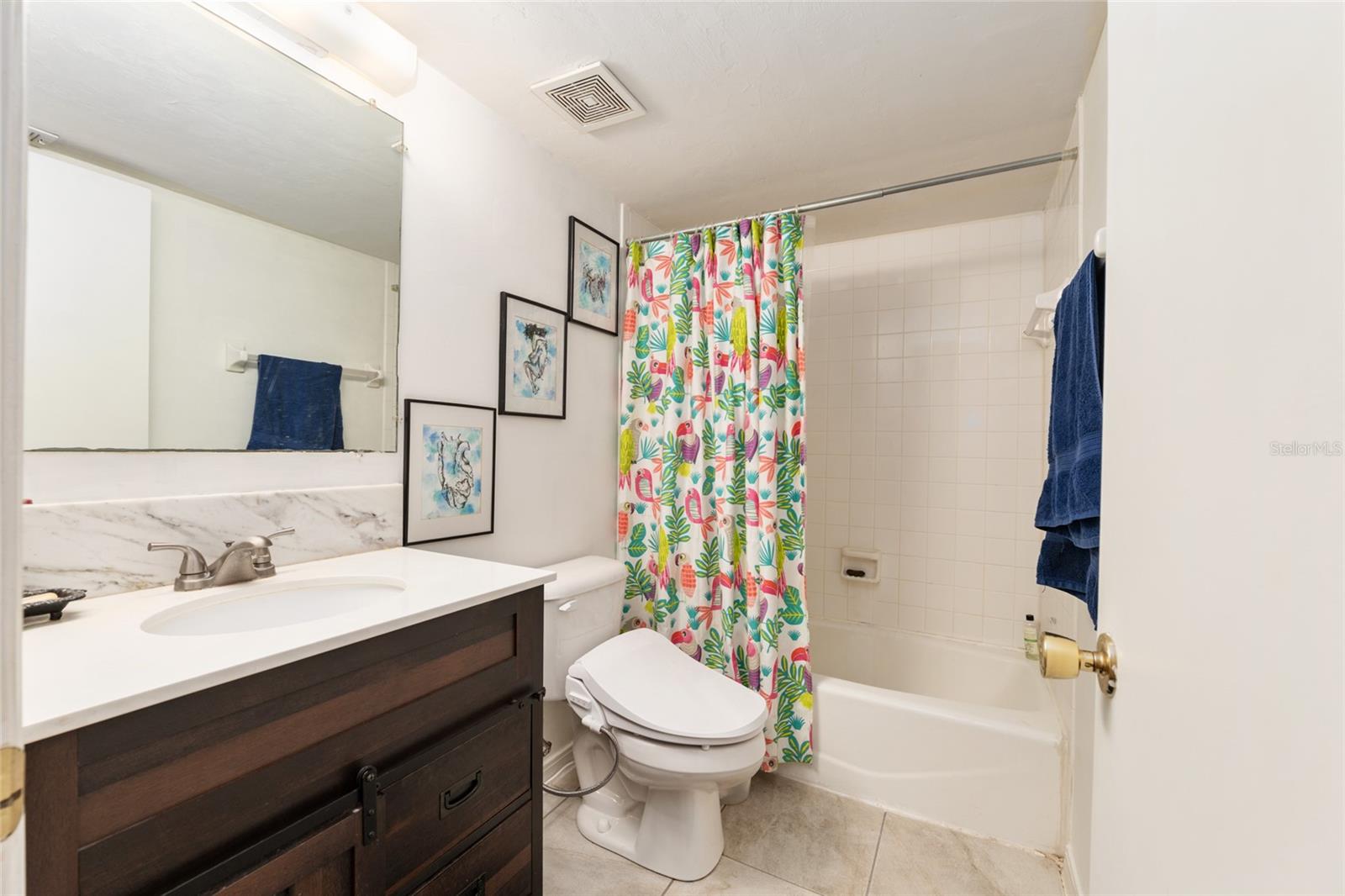 Image 21 of 32 For 2360 Archer Road 811