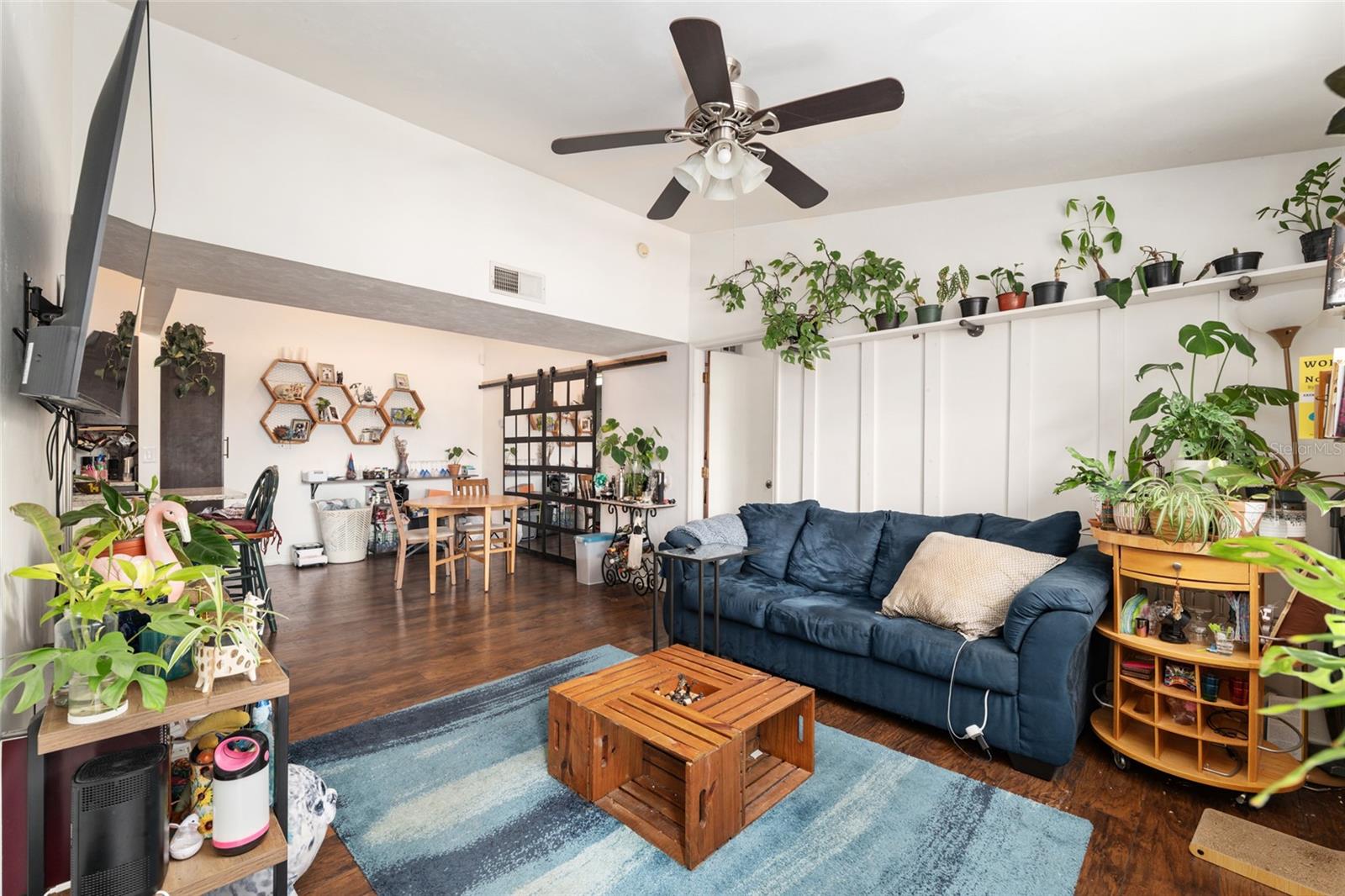 Image 6 of 32 For 2360 Archer Road 811
