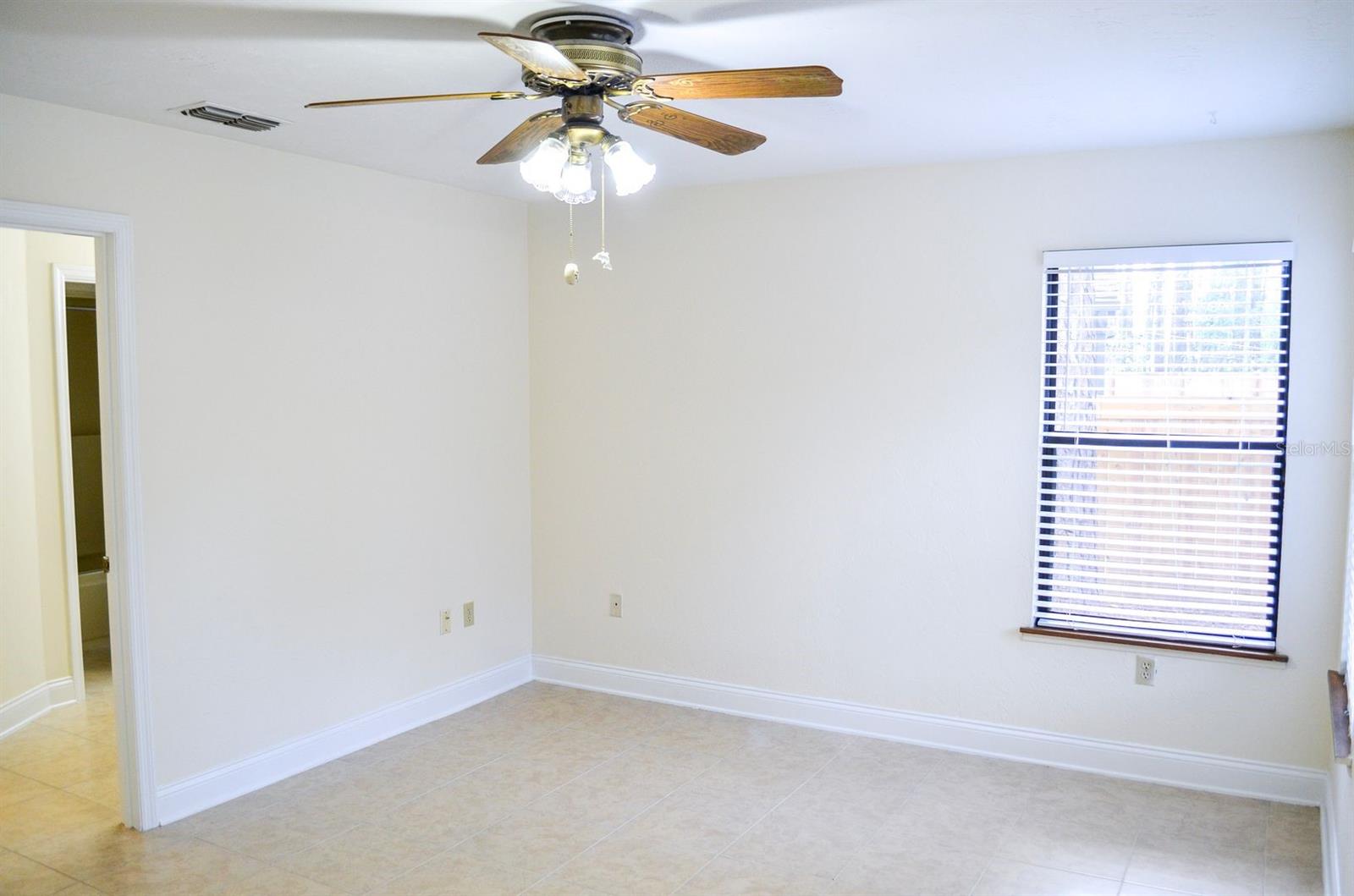 Image 7 of 10 For 7760 47th Lane