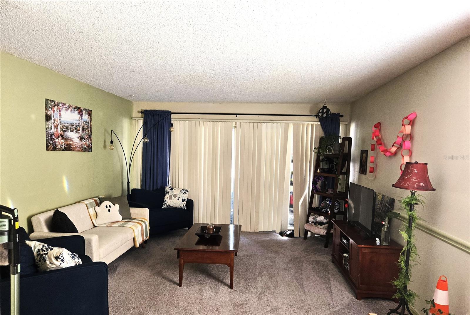 Image 3 of 13 For 6519 Newberry Road 204