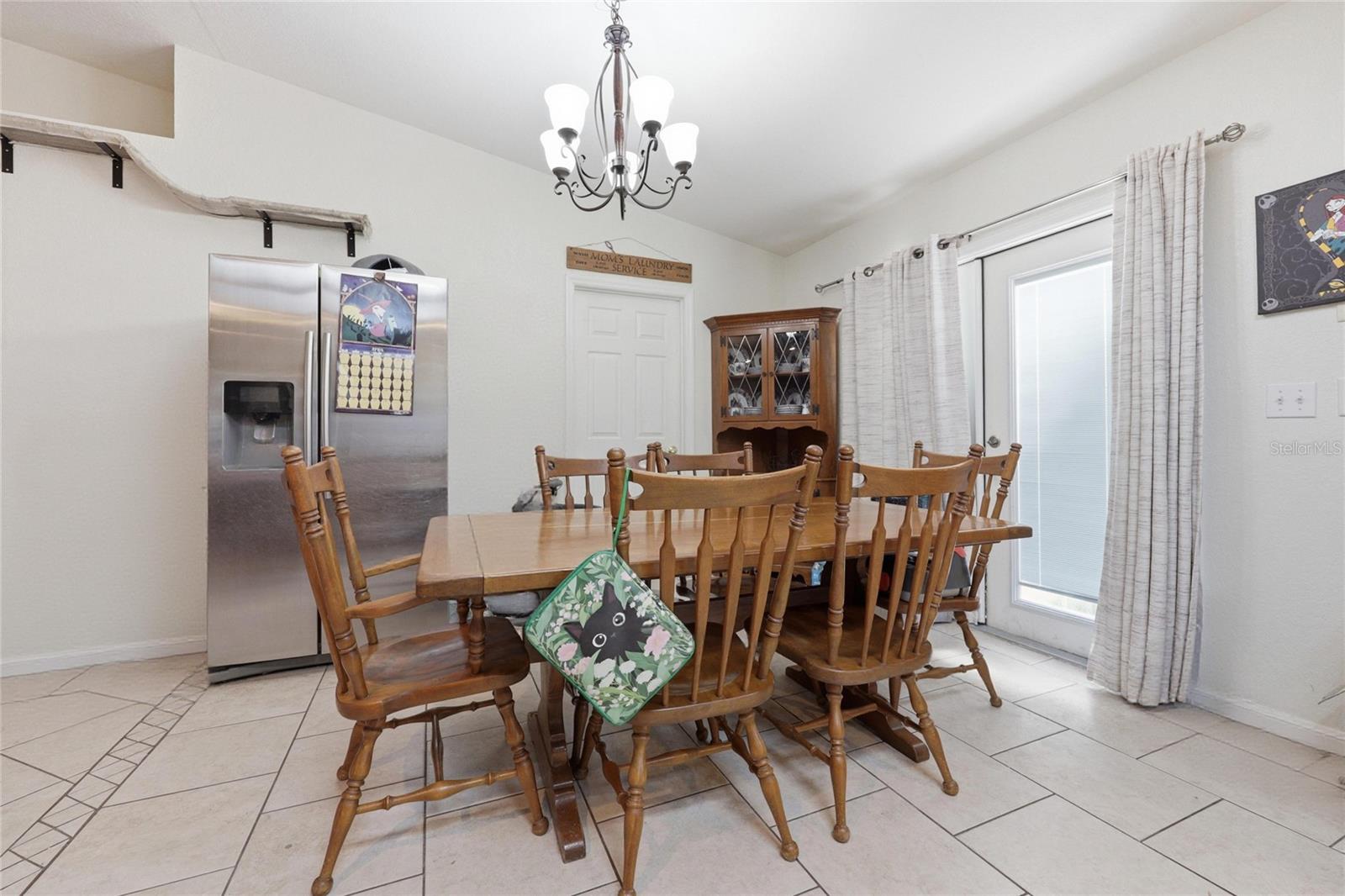 Listing photo id 13 for 399 899th Street