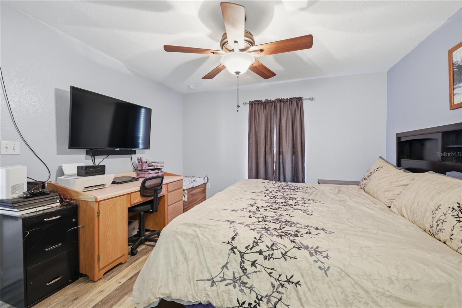 Listing photo id 15 for 399 899th Street
