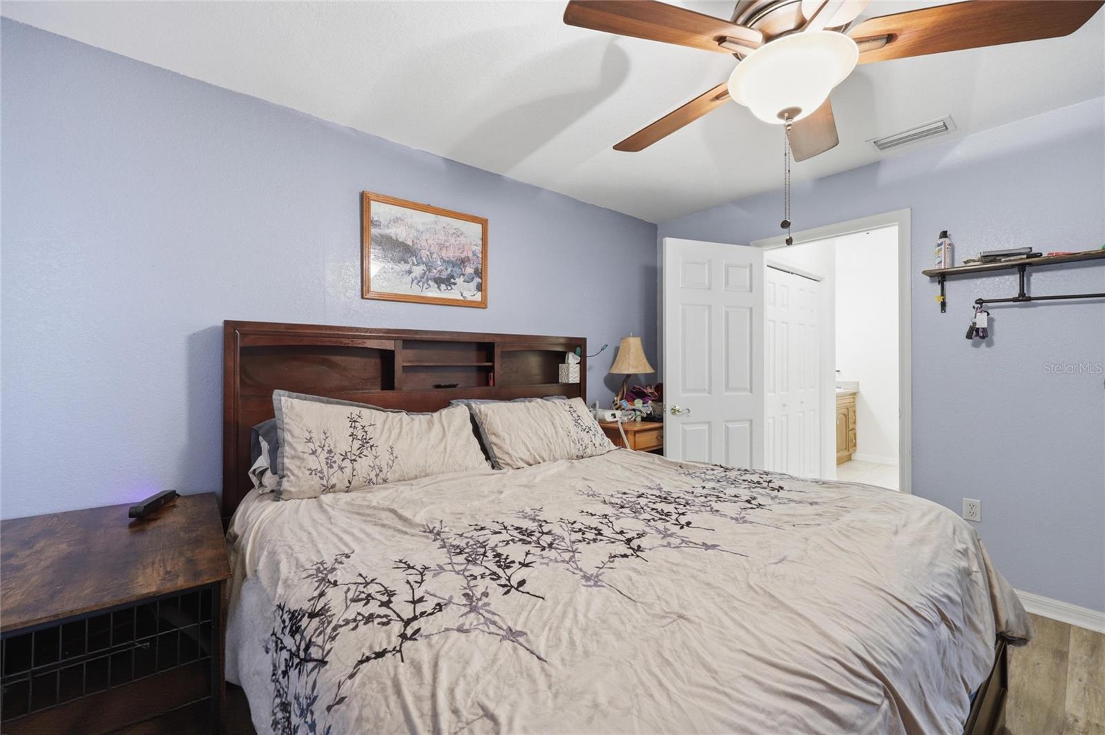 Listing photo id 16 for 399 899th Street