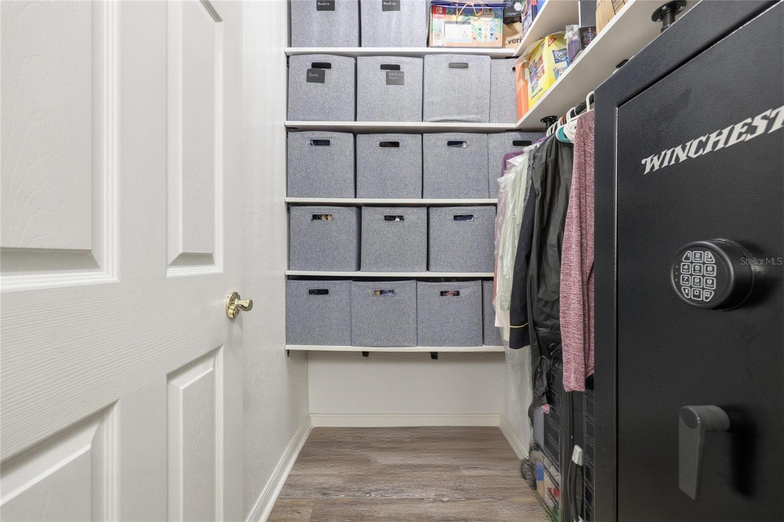 Listing photo id 19 for 399 899th Street