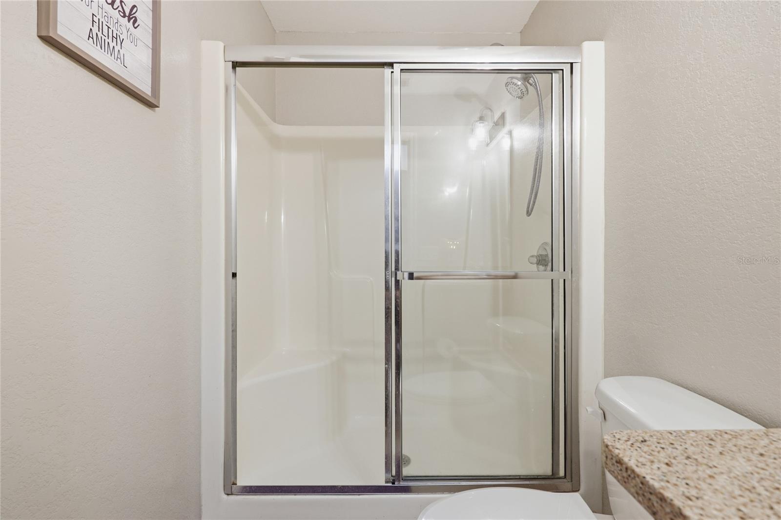 Listing photo id 31 for 399 899th Street