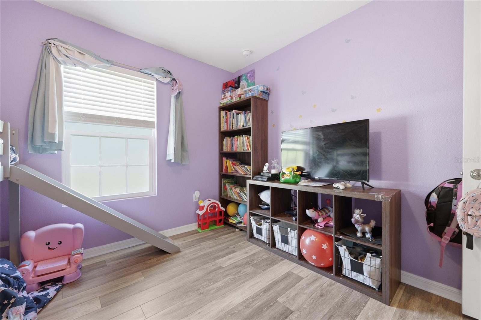 Listing photo id 35 for 399 899th Street