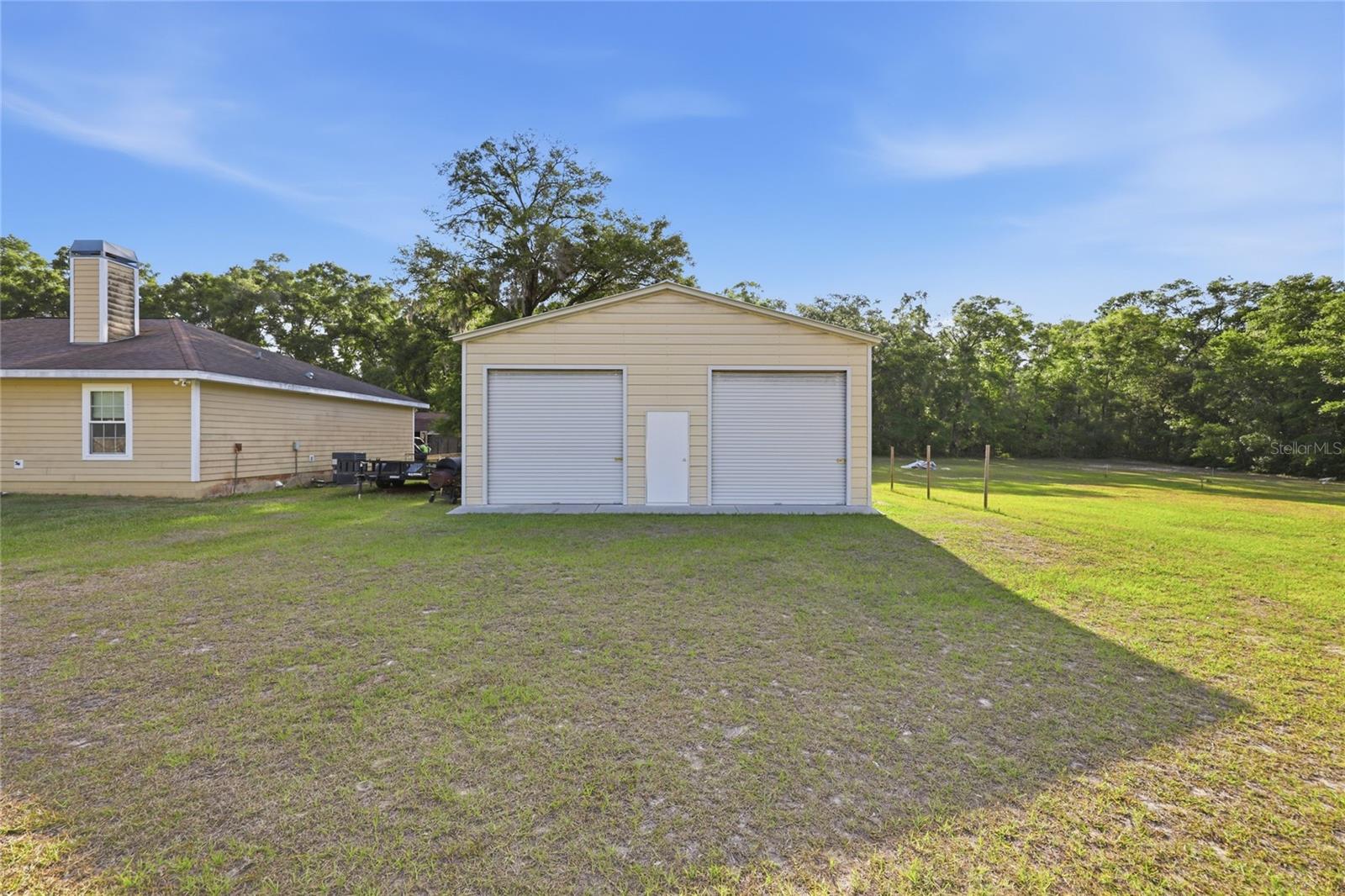 Listing photo id 37 for 399 899th Street