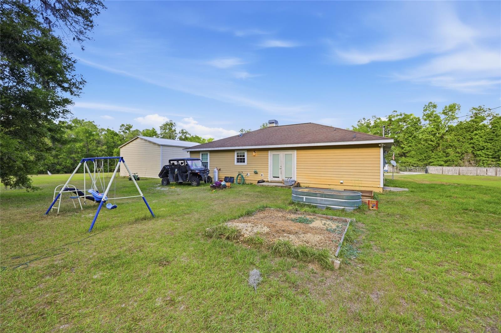 Listing photo id 40 for 399 899th Street