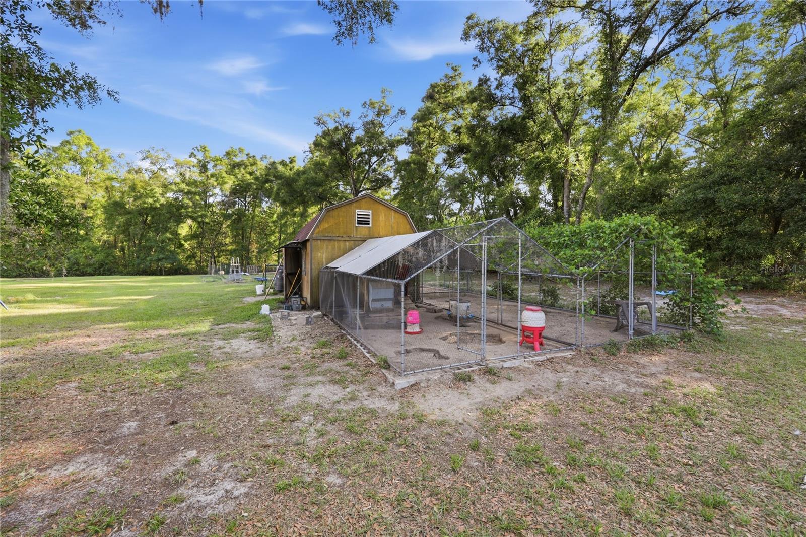 Listing photo id 43 for 399 899th Street