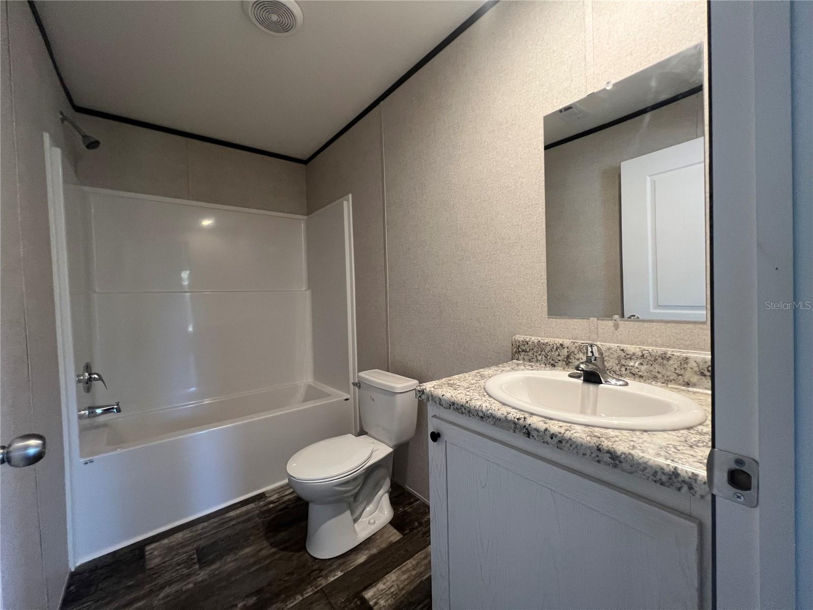Image 12 of 16 For 10970 109th Street