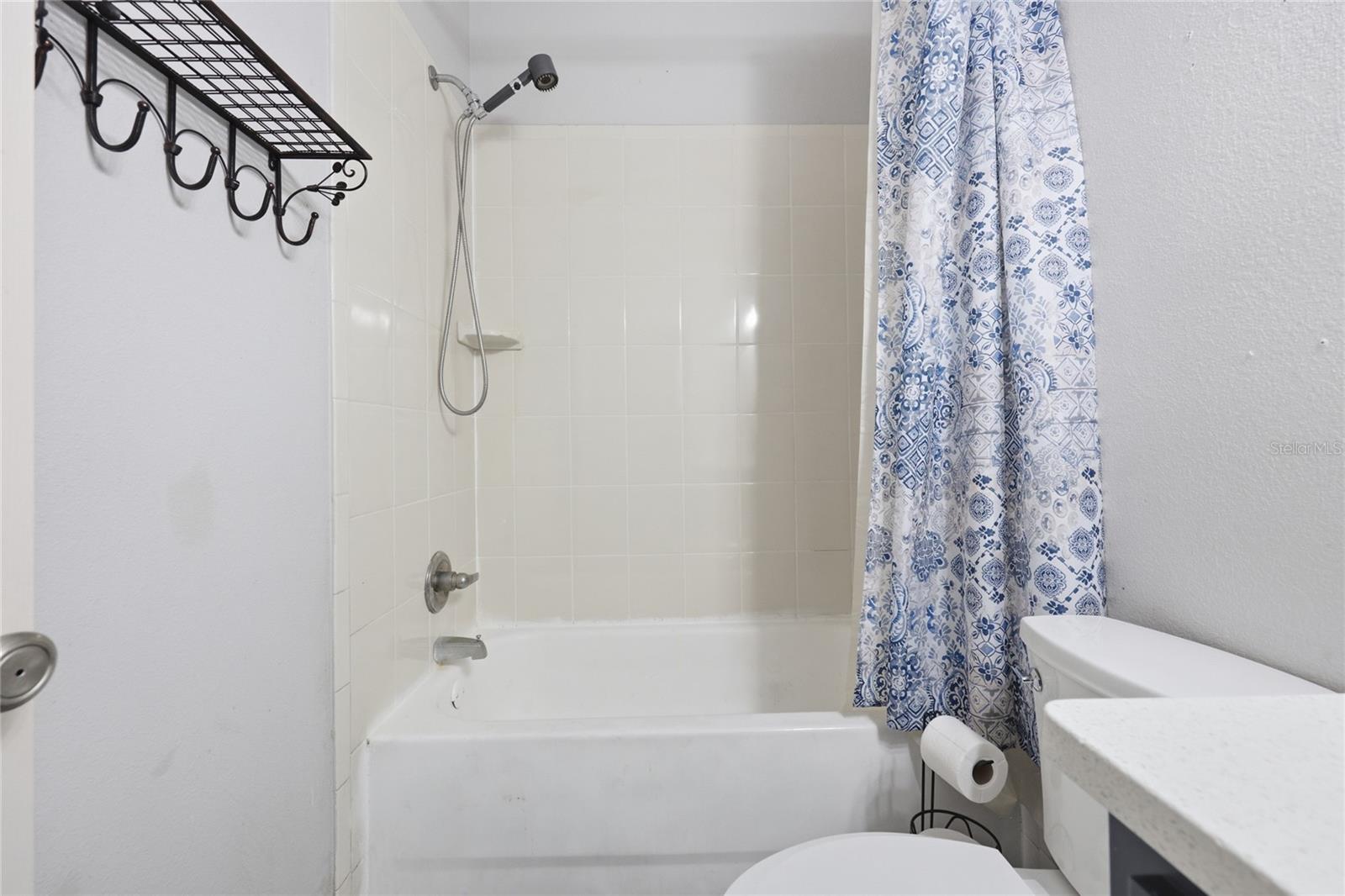 Image 32 of 75 For 2750 174th Street