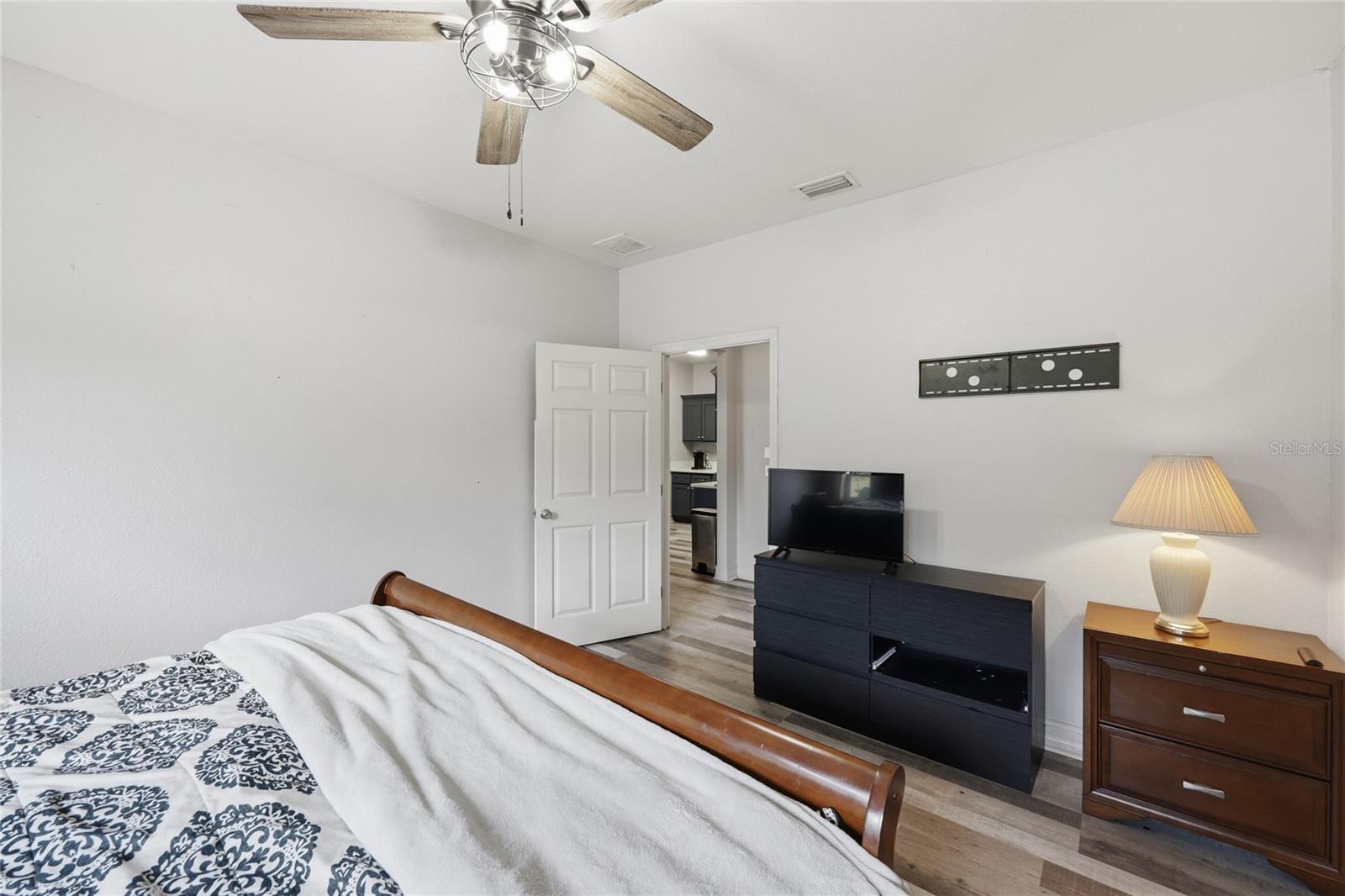 Image 40 of 75 For 2750 174th Street