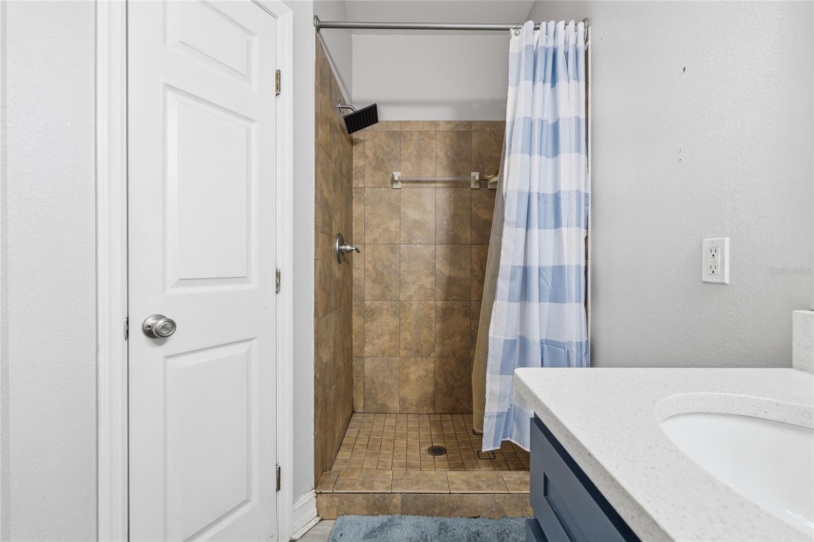 Image 44 of 75 For 2750 174th Street