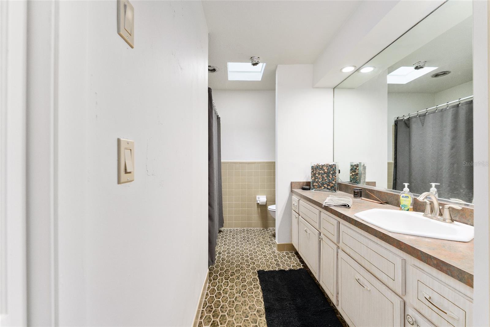 Image 18 of 40 For 1123 107th Terrace