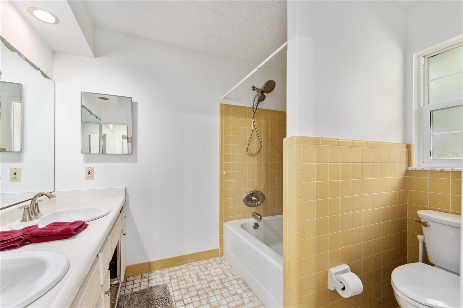 Image 33 of 40 For 1123 107th Terrace