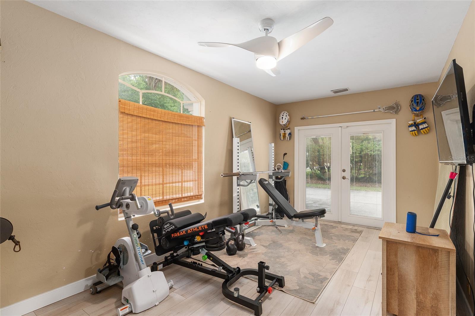 Image 36 of 46 For 5026 50th Terrace