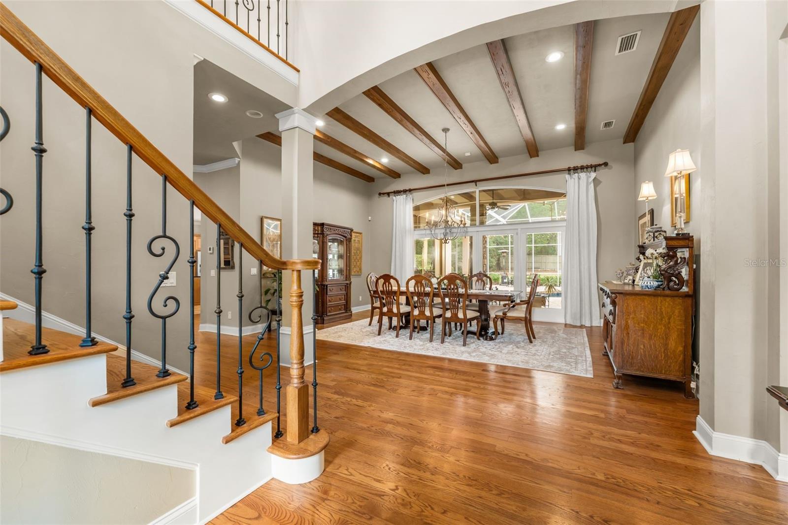 Listing photo id 0 for 3517 92nd Street
