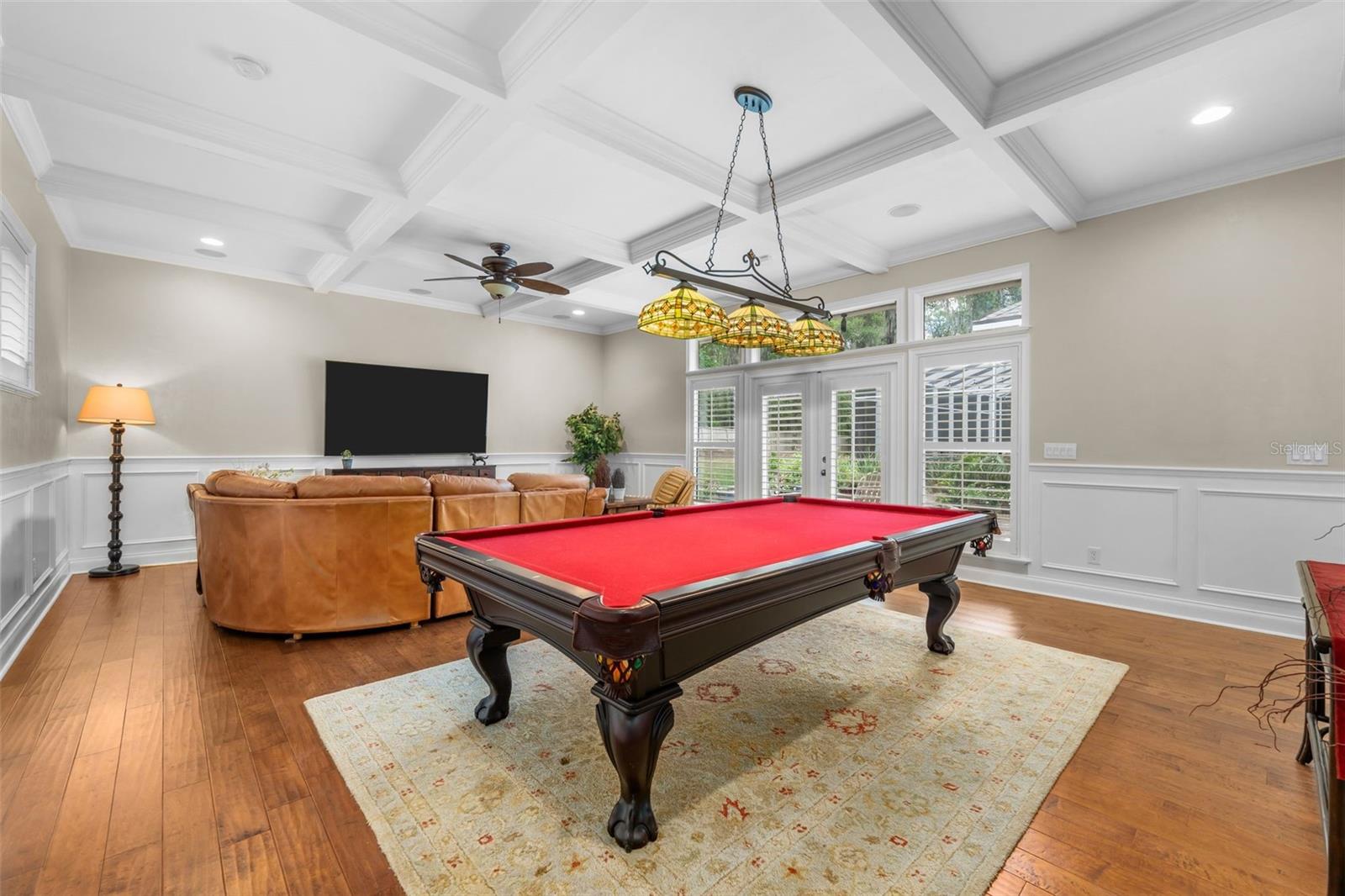 Listing photo id 24 for 3517 92nd Street