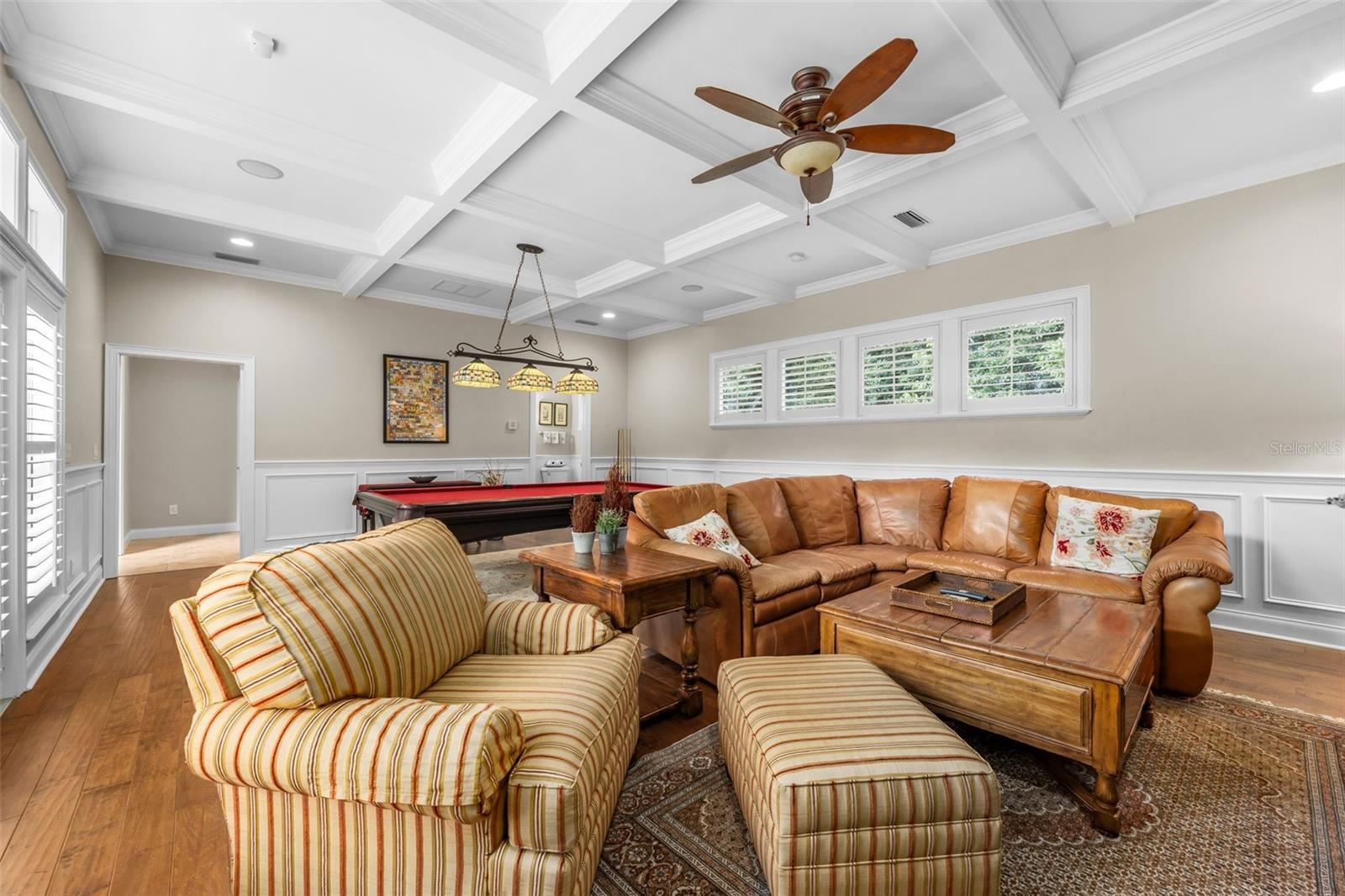 Listing photo id 25 for 3517 92nd Street