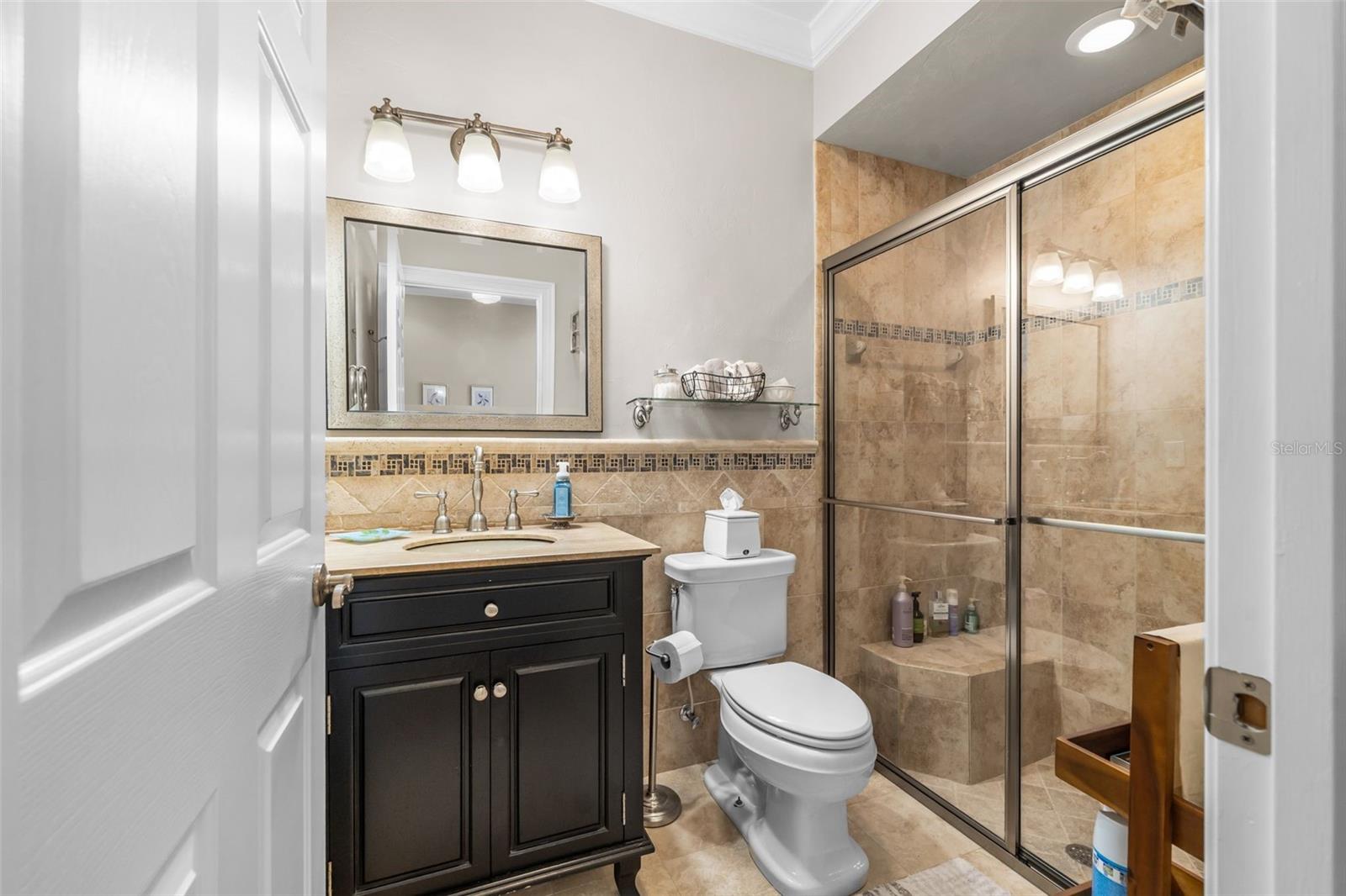 Listing photo id 29 for 3517 92nd Street