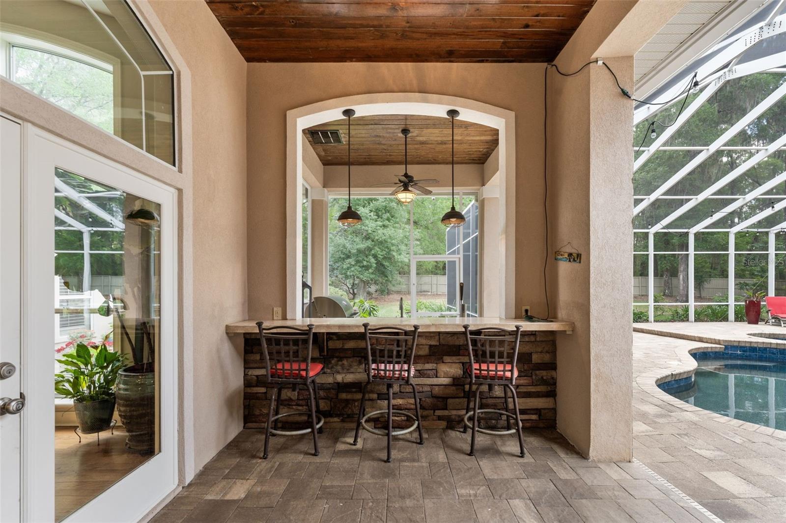 Listing photo id 36 for 3517 92nd Street