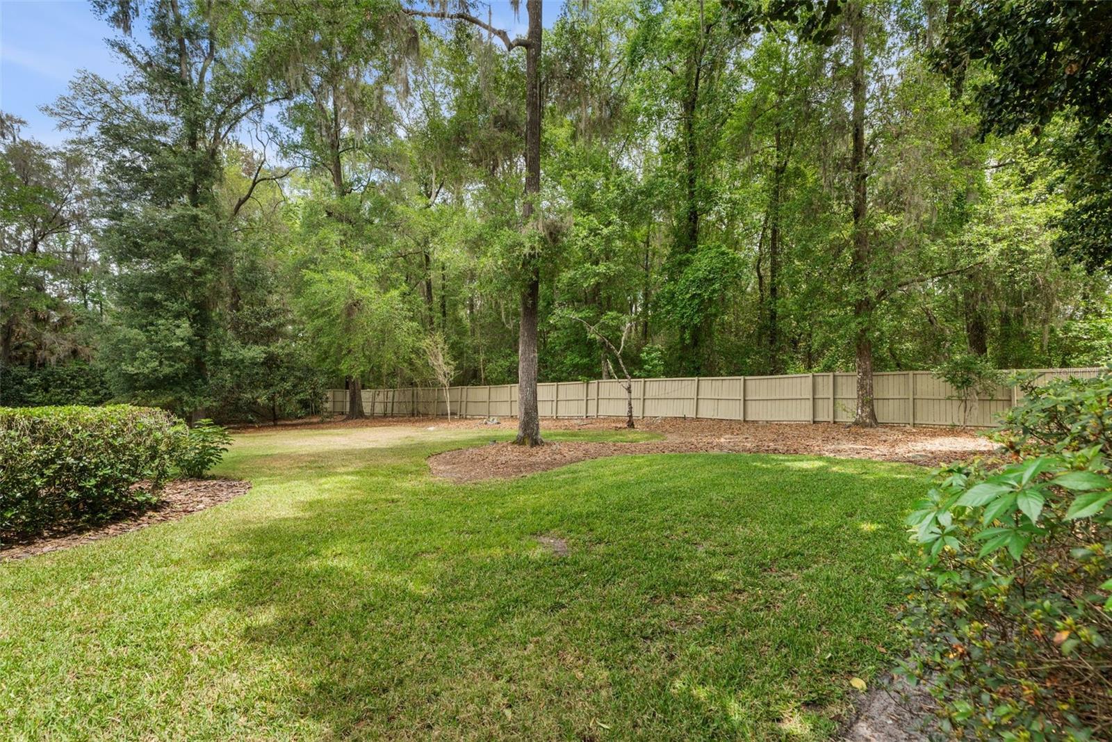 Listing photo id 47 for 3517 92nd Street