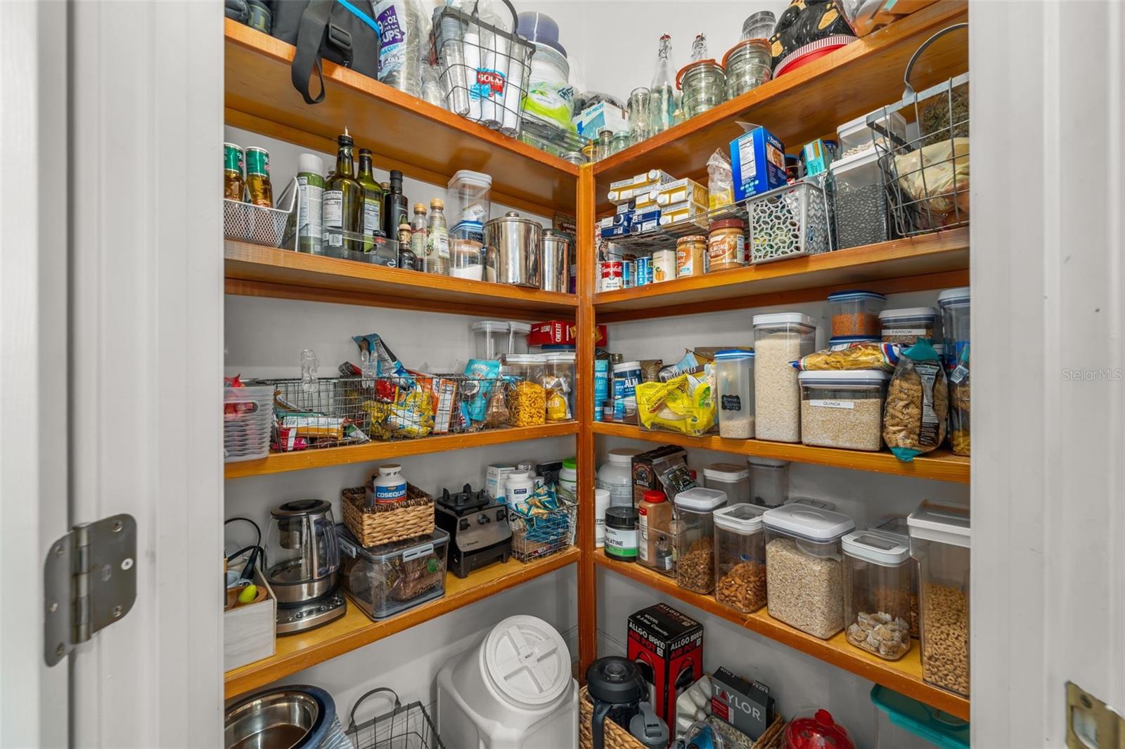 Listing photo id 60 for 3517 92nd Street