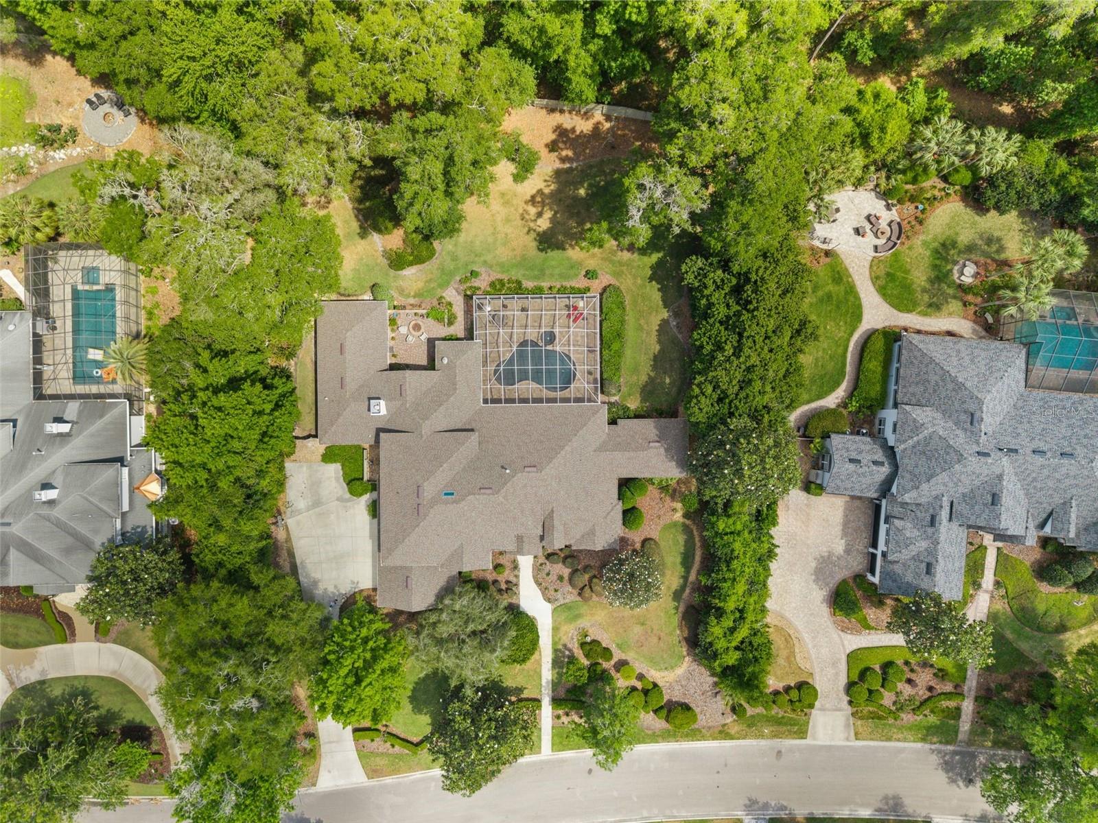 Listing photo id 64 for 3517 92nd Street