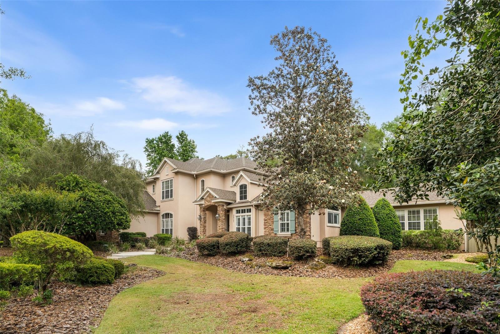 Listing photo id 66 for 3517 92nd Street