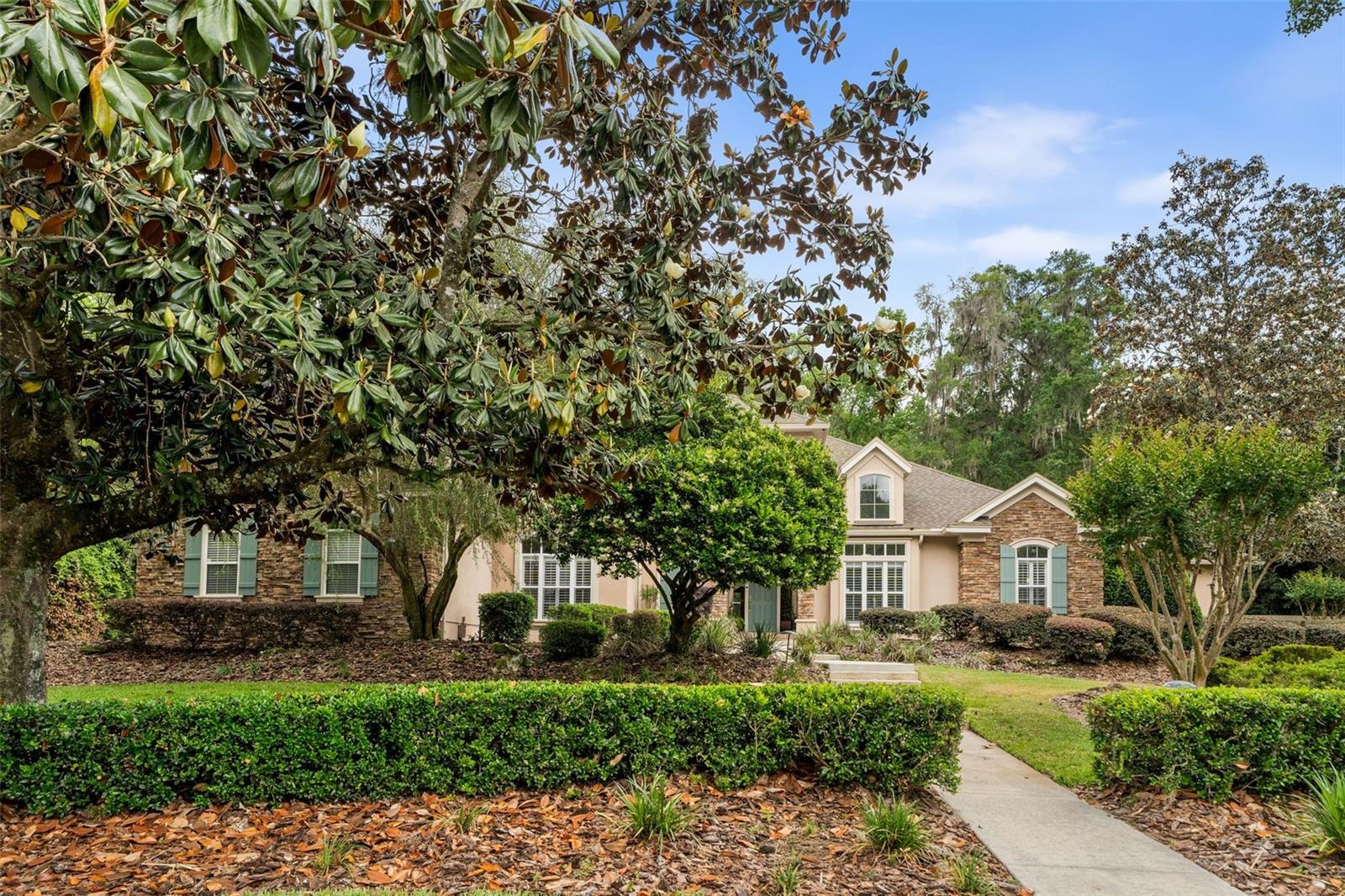 Listing photo id 67 for 3517 92nd Street