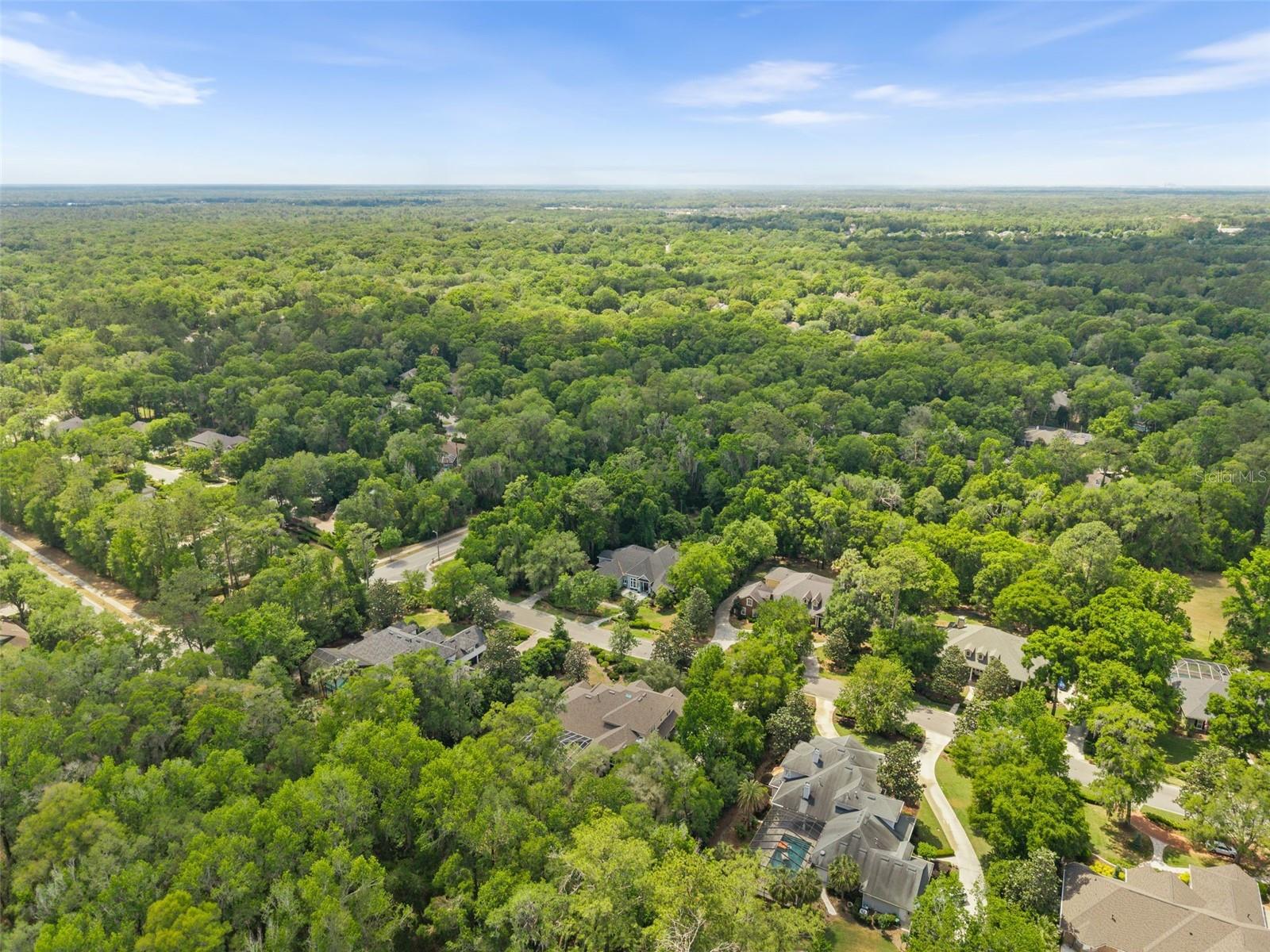 Listing photo id 71 for 3517 92nd Street