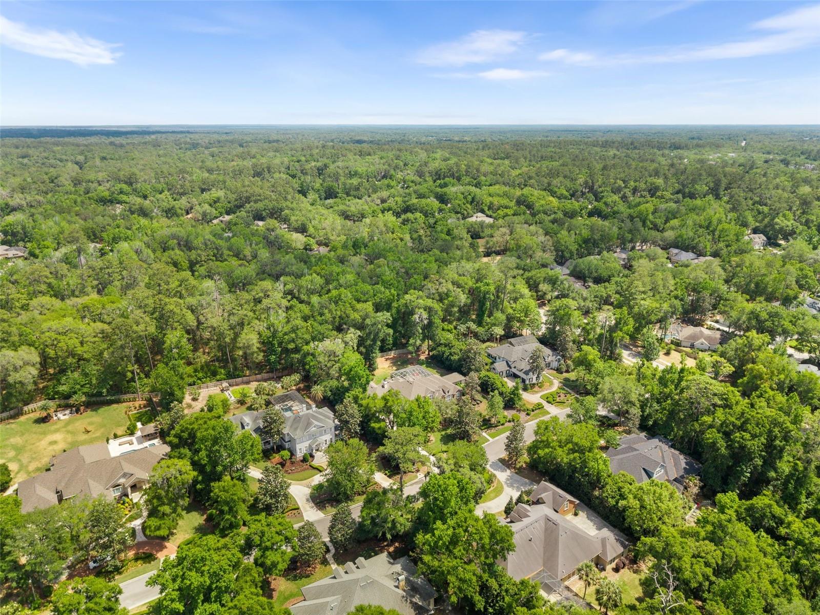 Listing photo id 72 for 3517 92nd Street
