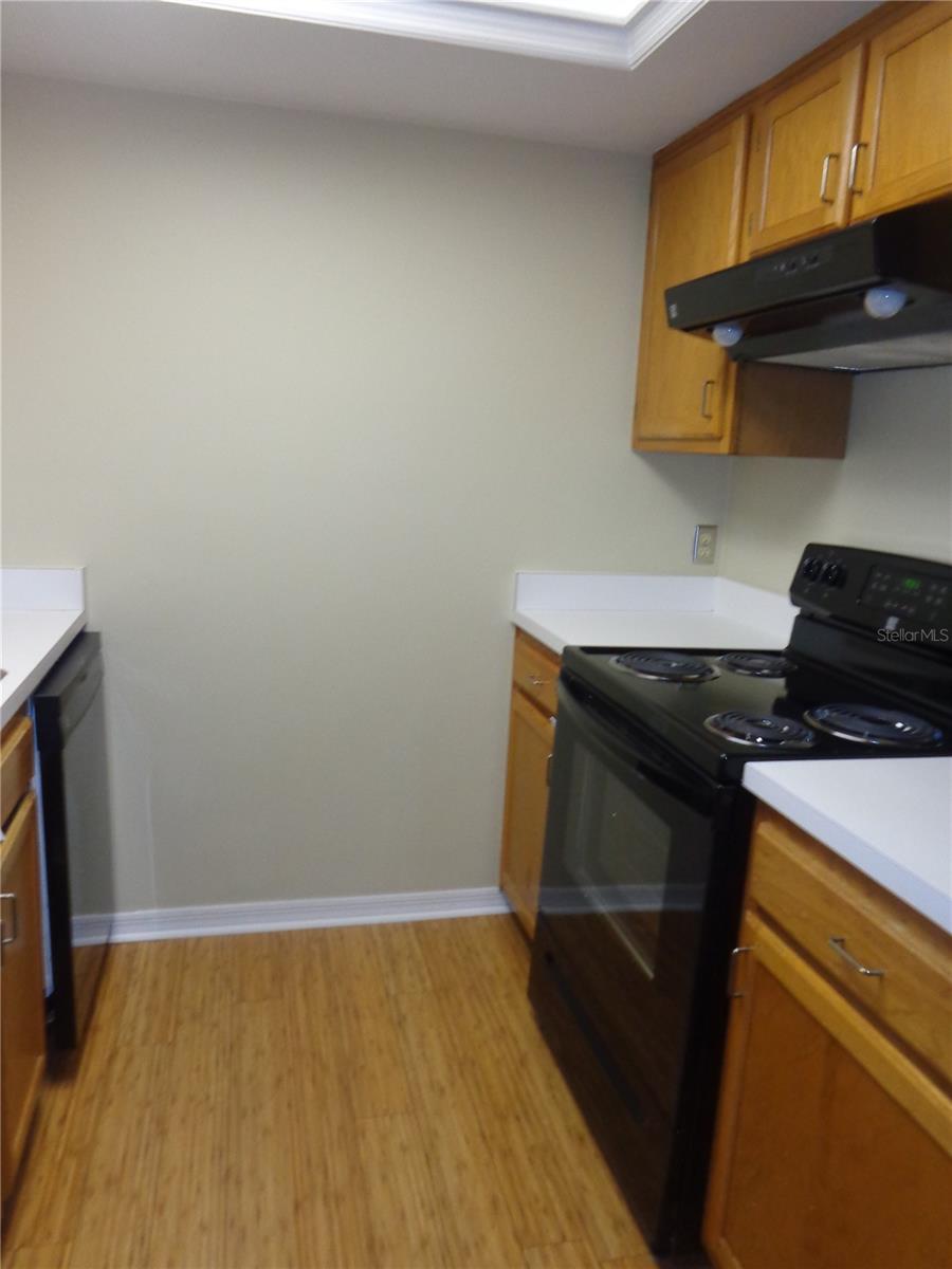 Image 8 of 25 For 5859 8th Place