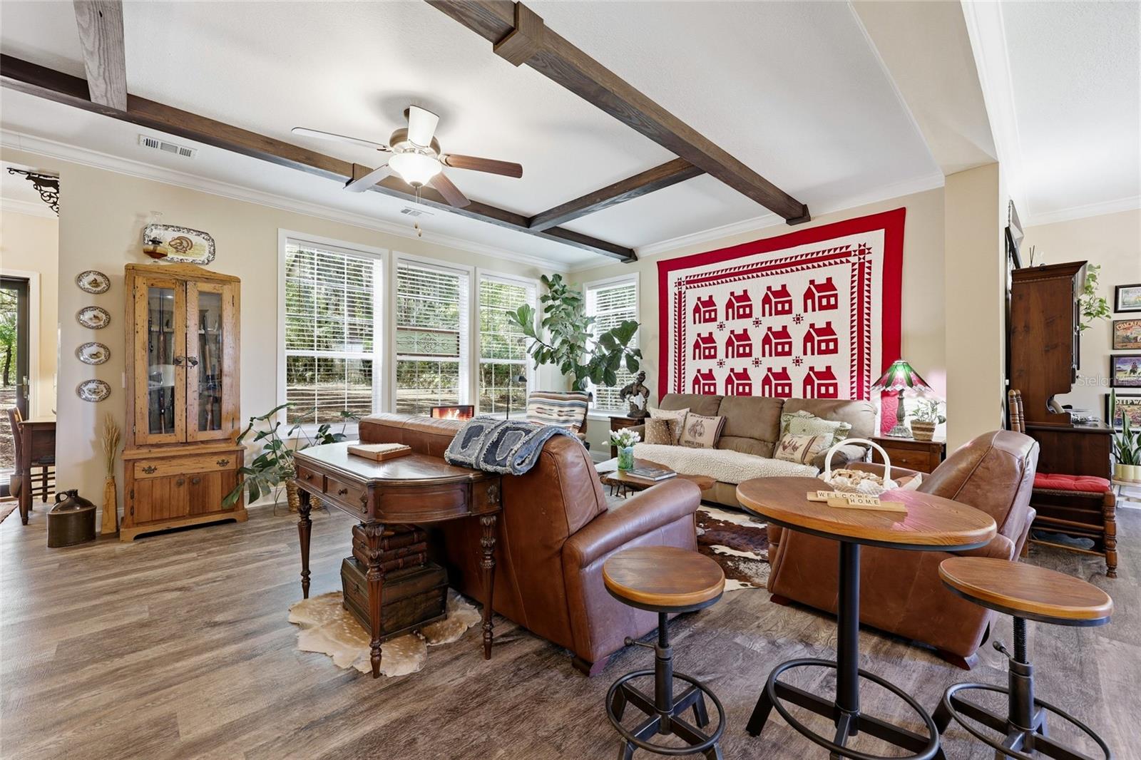 Image 11 of 52 For 22130 75th Avenue Road