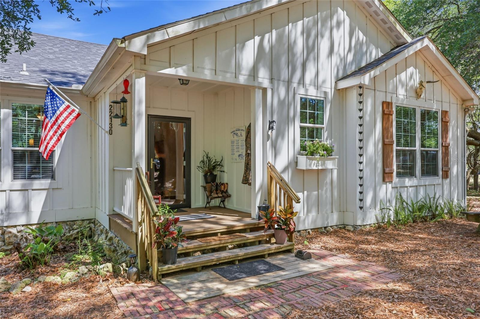 Image 3 of 52 For 22130 75th Avenue Road