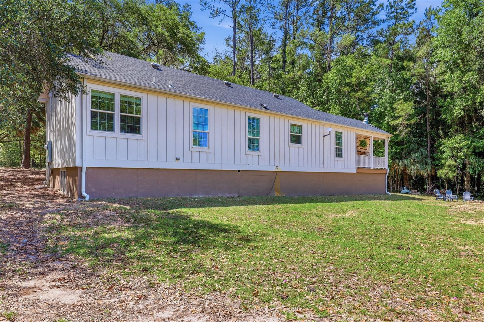 Image 32 of 52 For 22130 75th Avenue Road