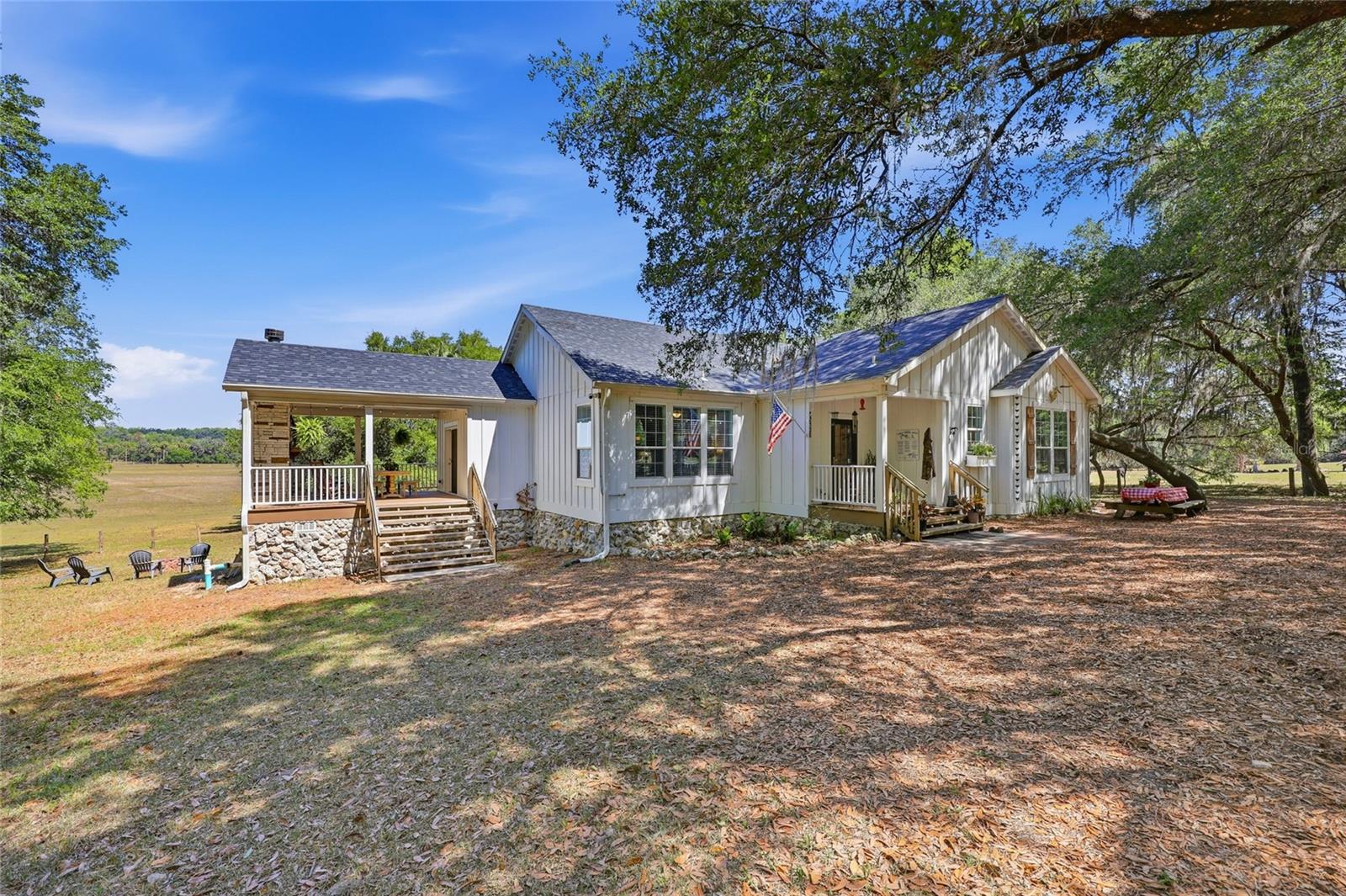 Image 4 of 52 For 22130 75th Avenue Road