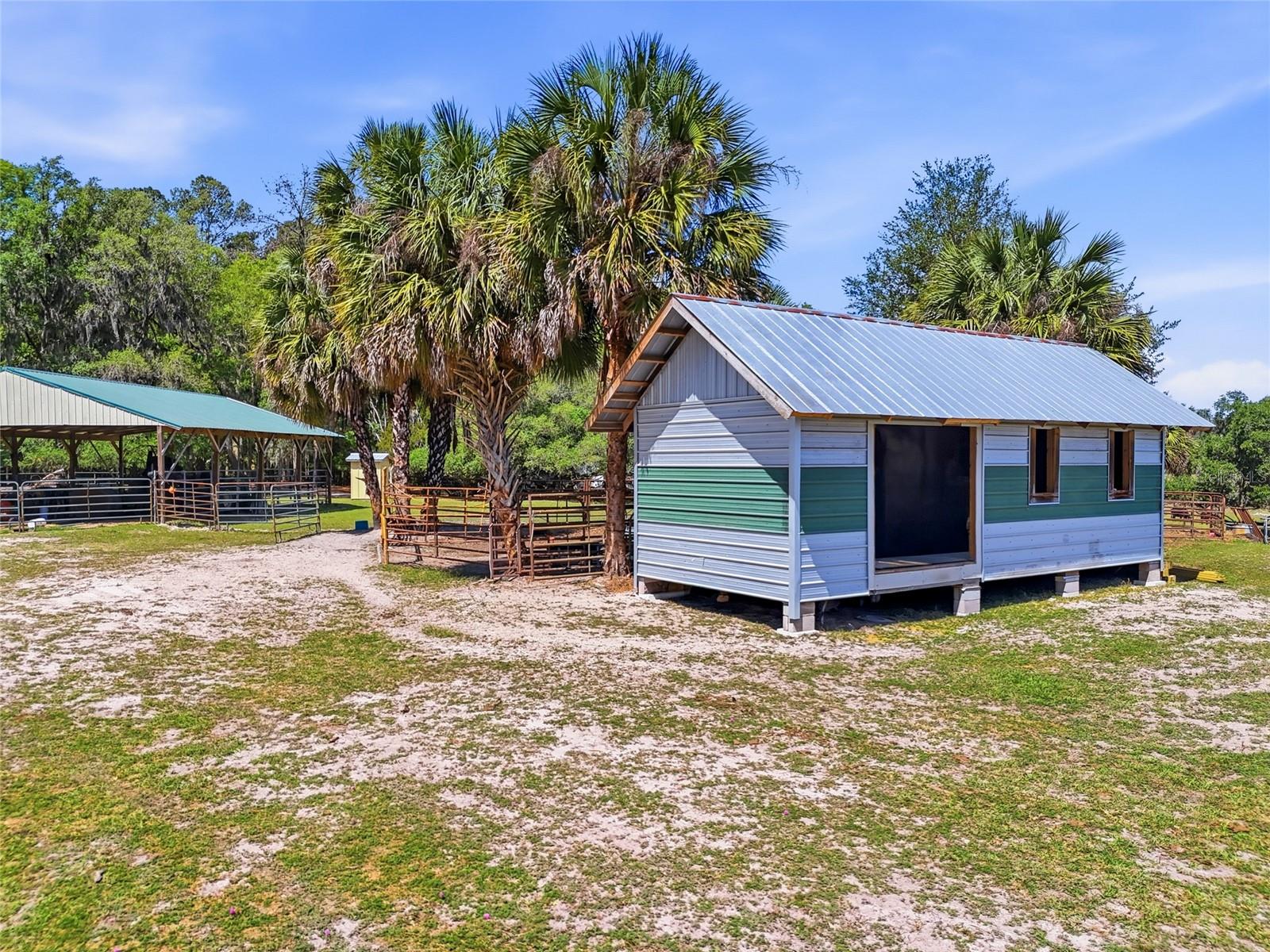 Image 41 of 52 For 22130 75th Avenue Road