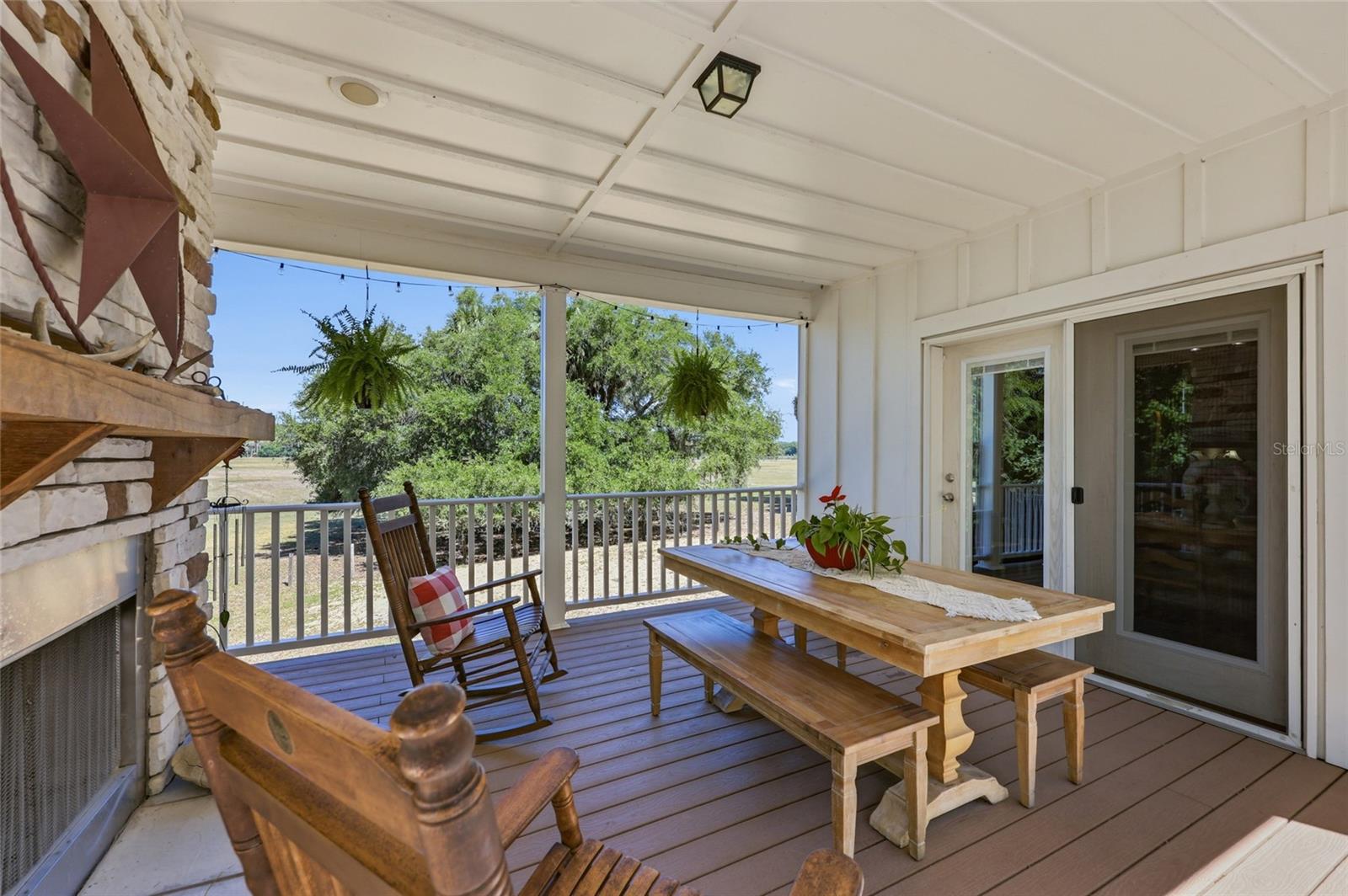 Image 7 of 52 For 22130 75th Avenue Road