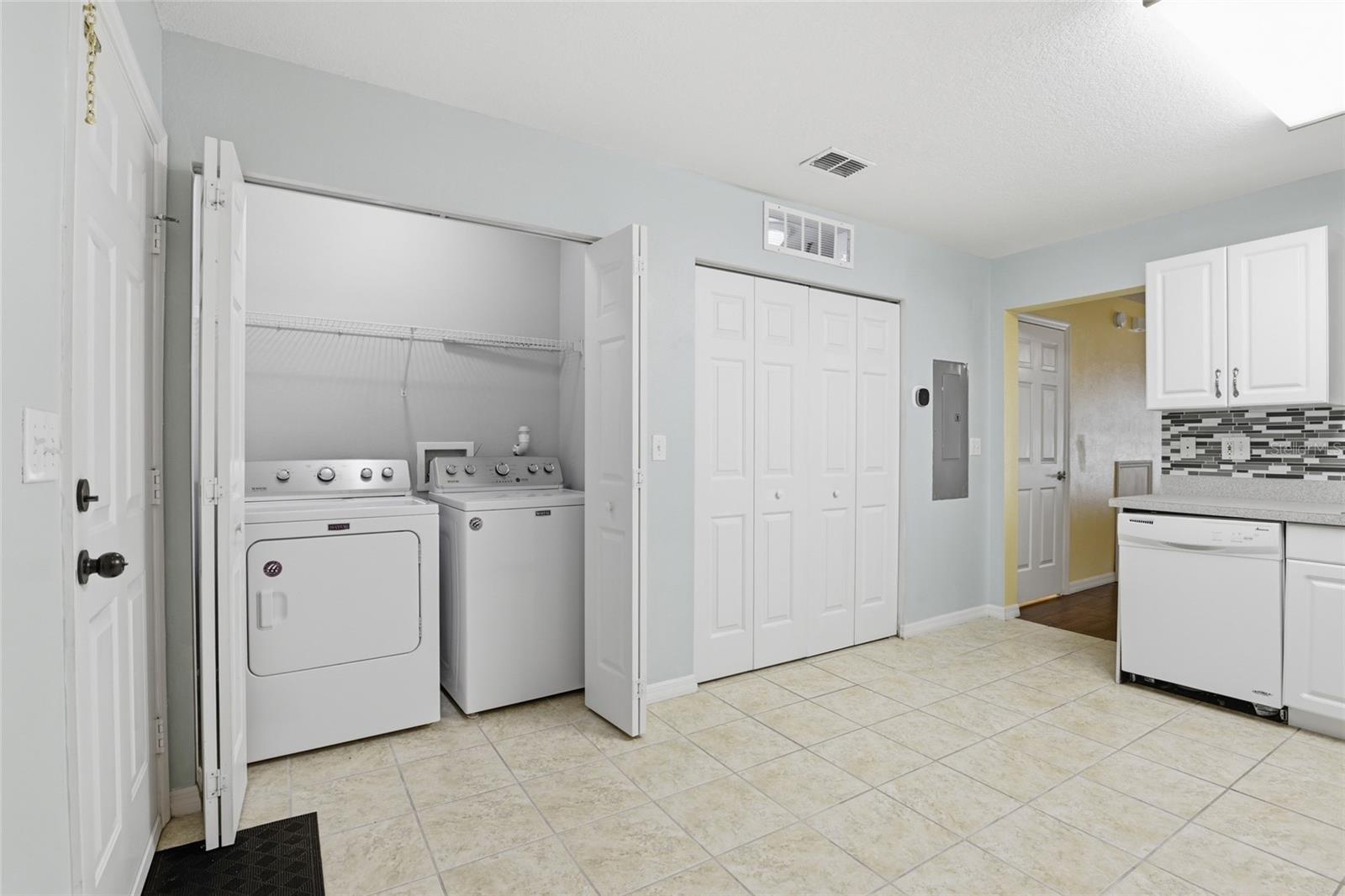 Image 14 of 28 For 2348 42nd Drive 153