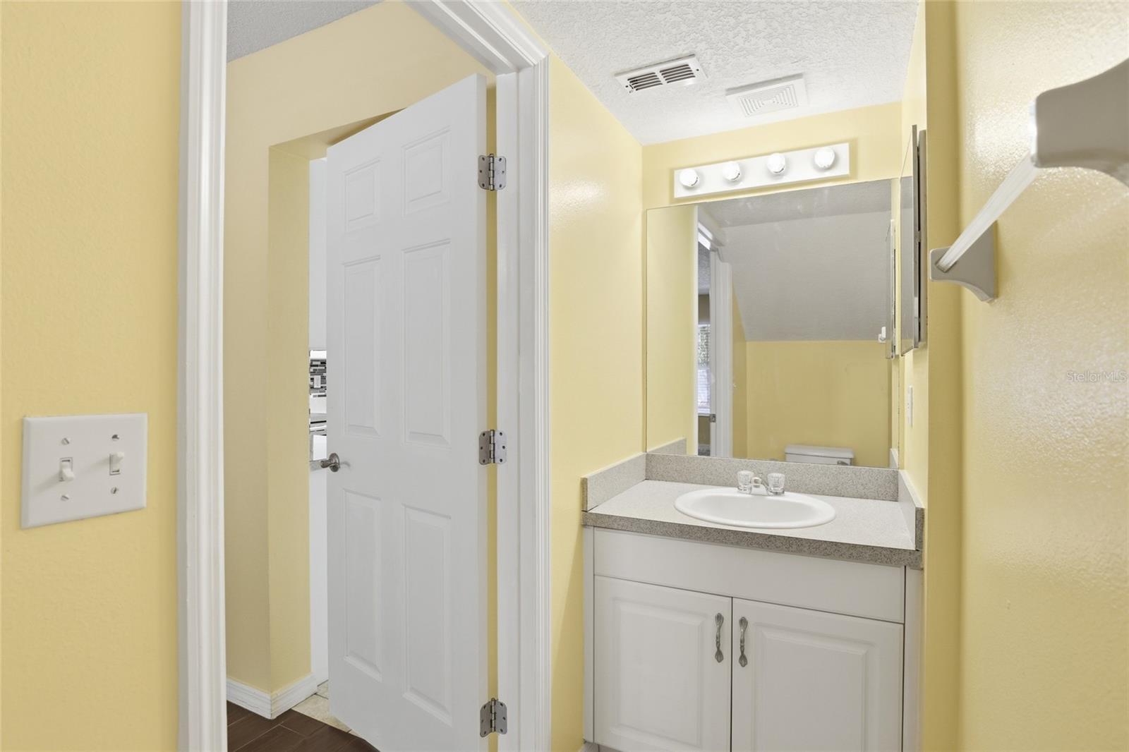 Image 15 of 28 For 2348 42nd Drive 153