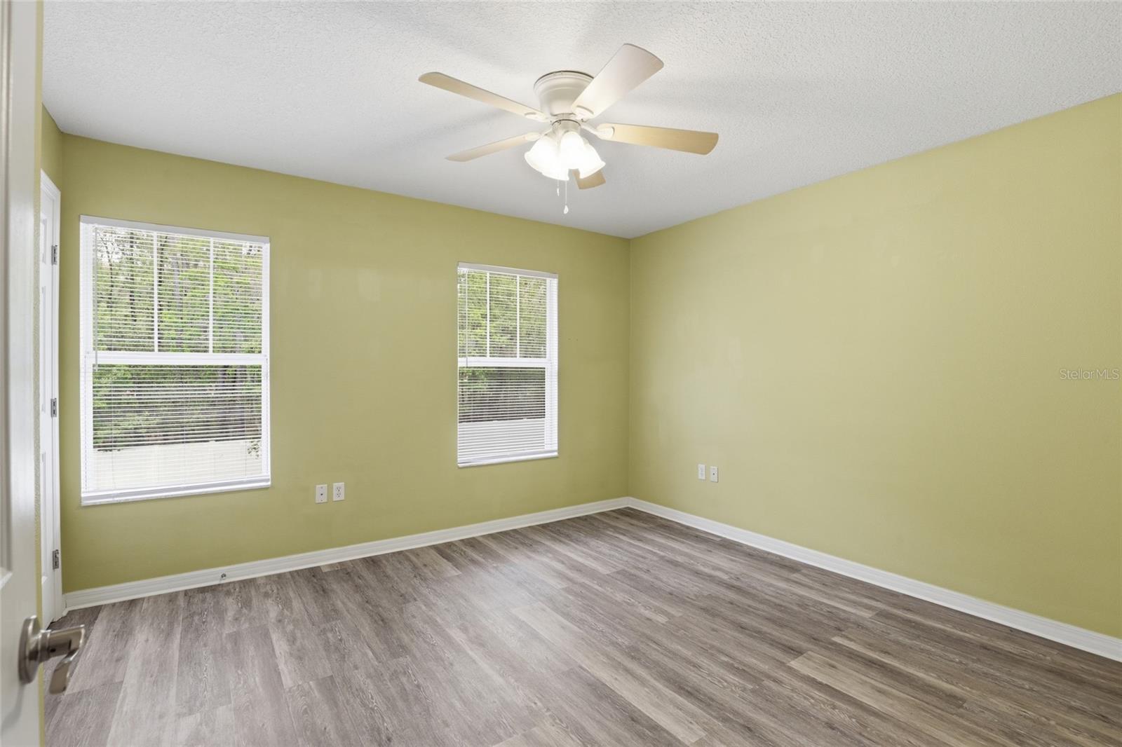 Image 20 of 28 For 2348 42nd Drive 153