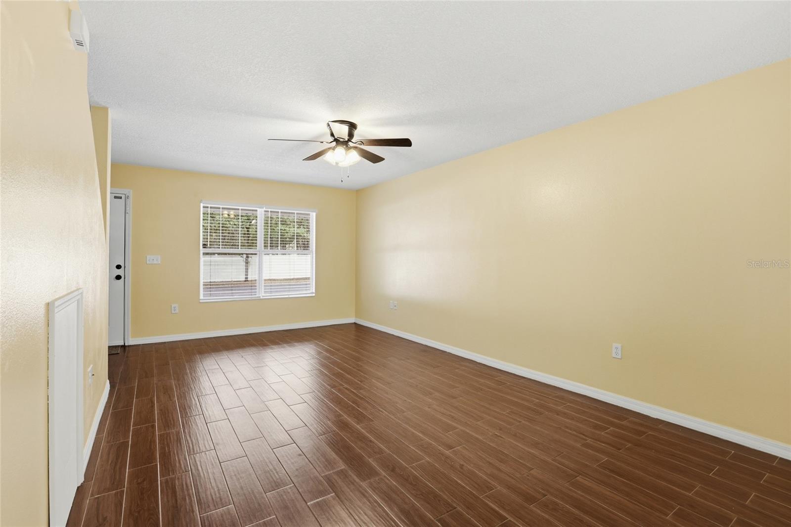 Image 6 of 28 For 2348 42nd Drive 153
