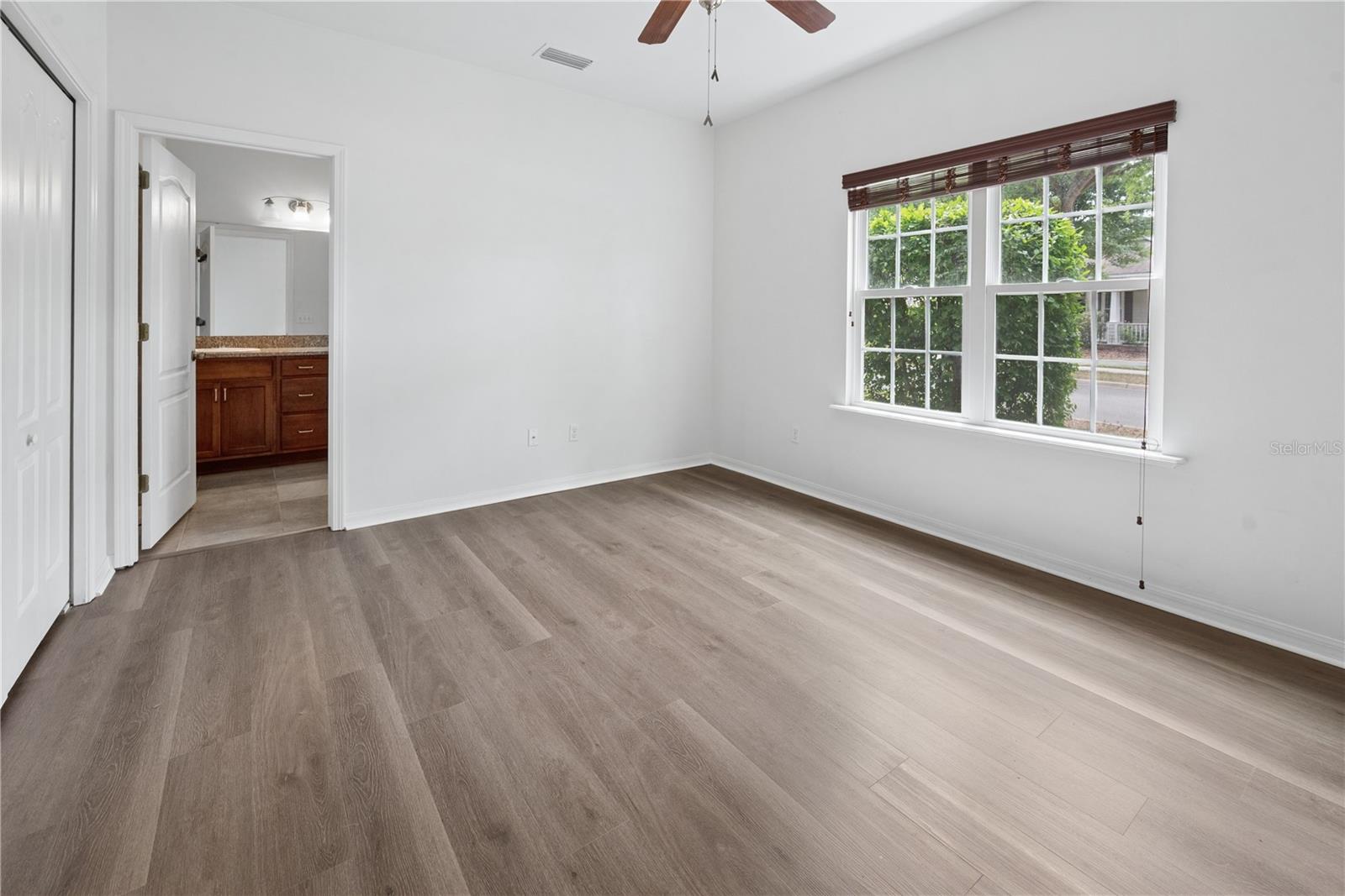 Image 11 of 32 For 7443 80th Drive